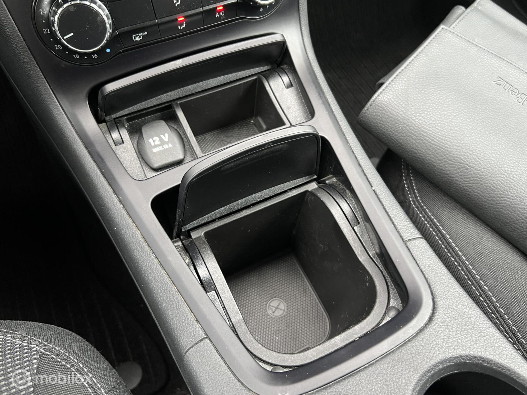 Foto van Mercedes-Benz B 180