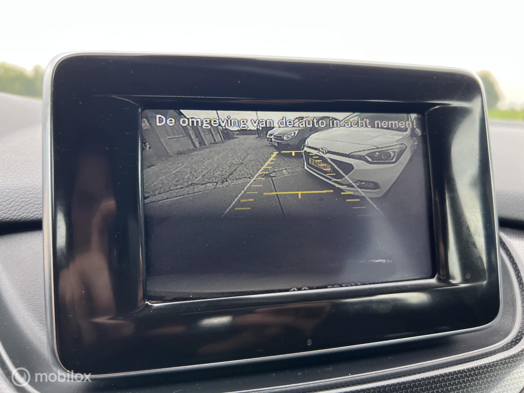 Foto van Mercedes-Benz B 180