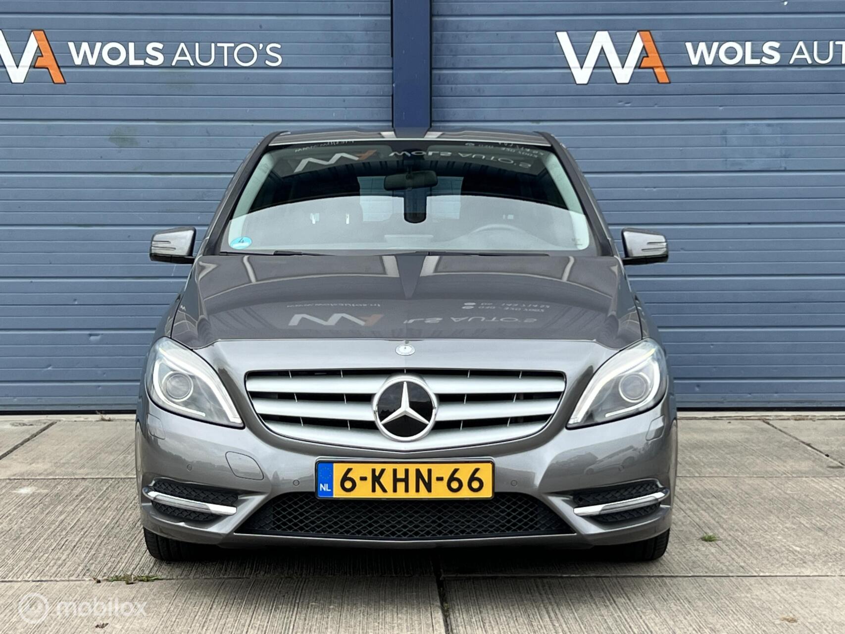 Foto van Mercedes-Benz B 180