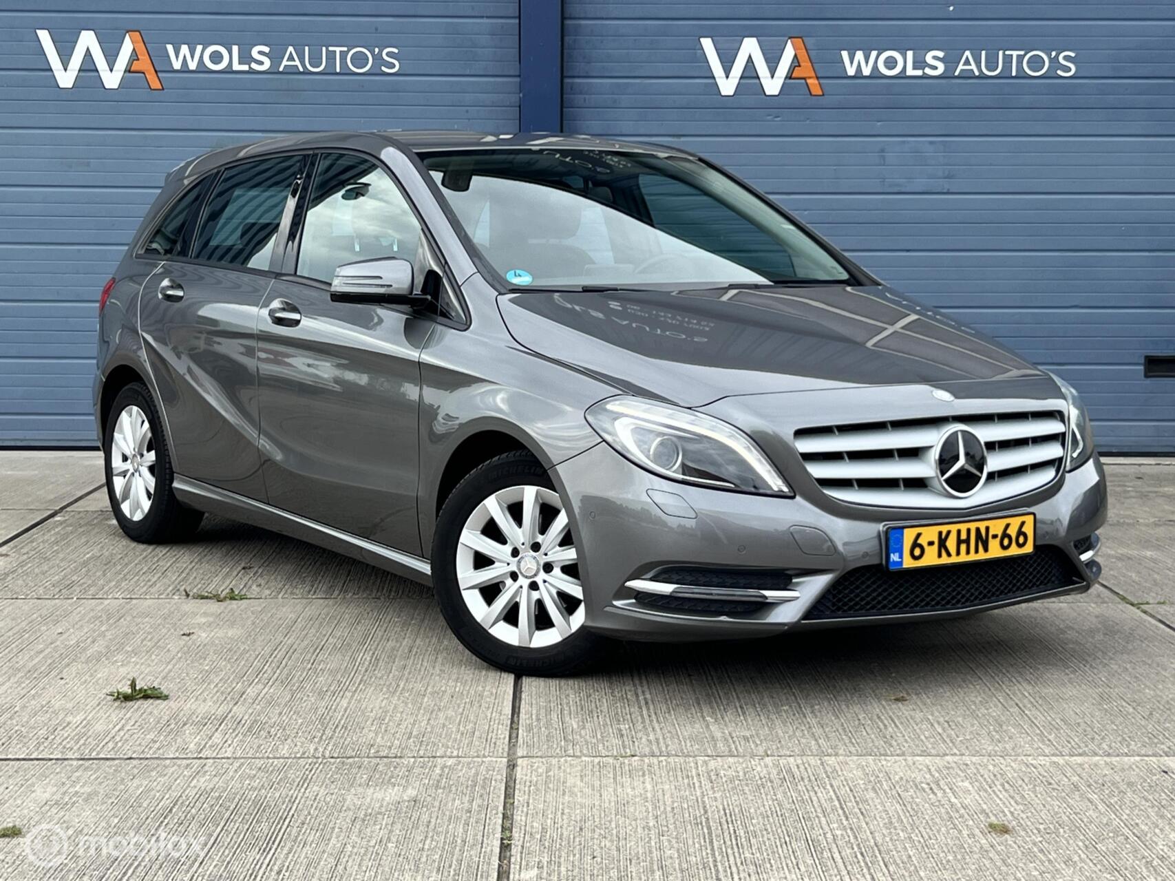 Mercedes-Benz B 180 180 Ambition / 1e EIGENAAR / DEALER ONDERH. / TREKHAAK! 2013 - voorkant