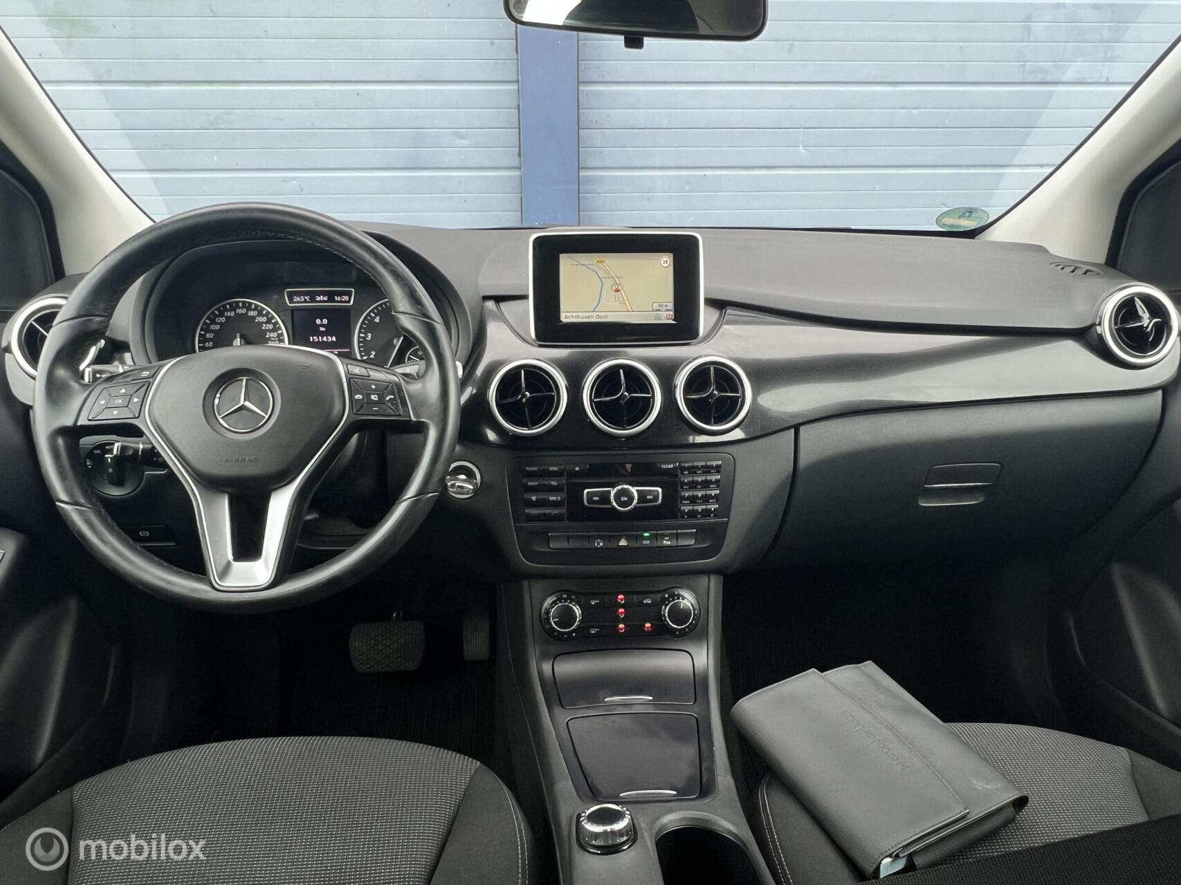Foto van Mercedes-Benz B 180
