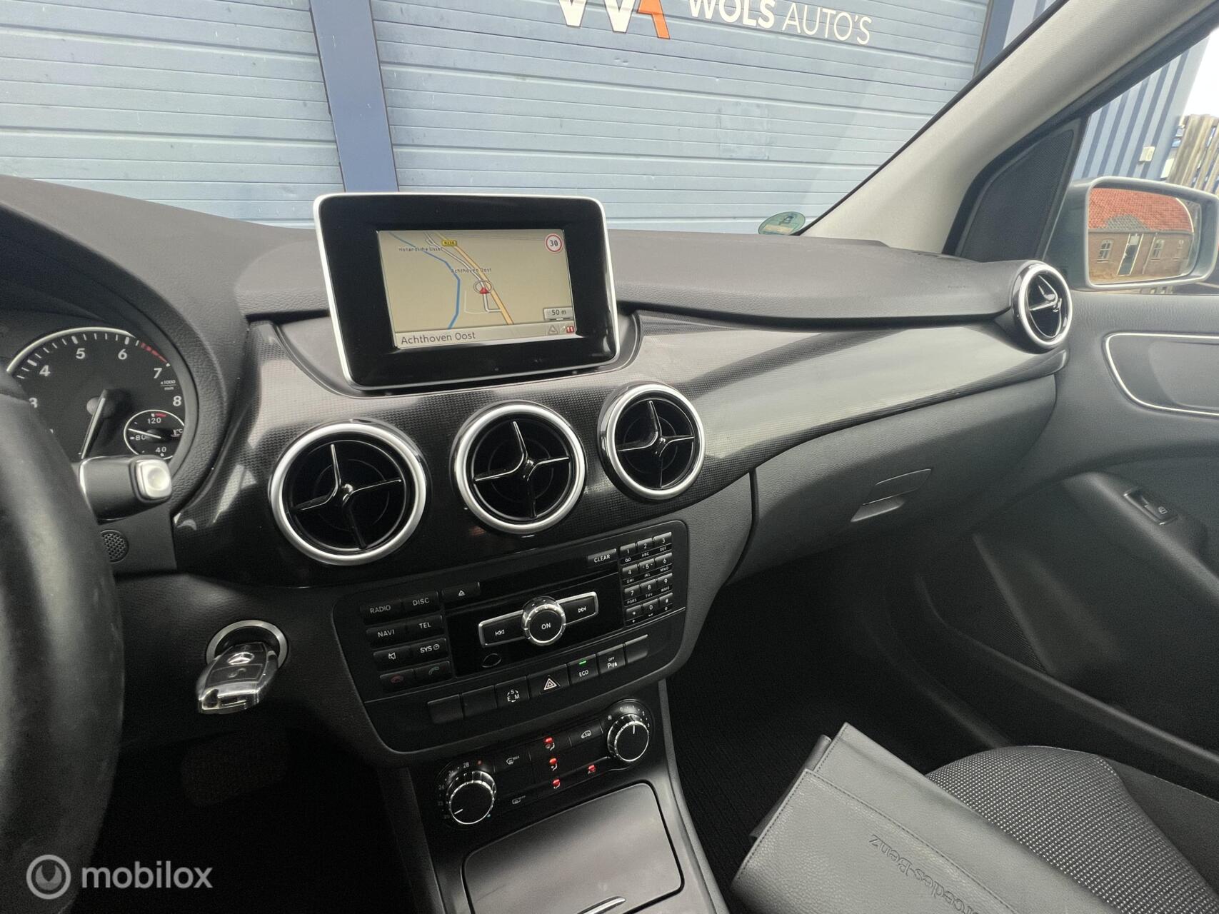 Foto van Mercedes-Benz B 180
