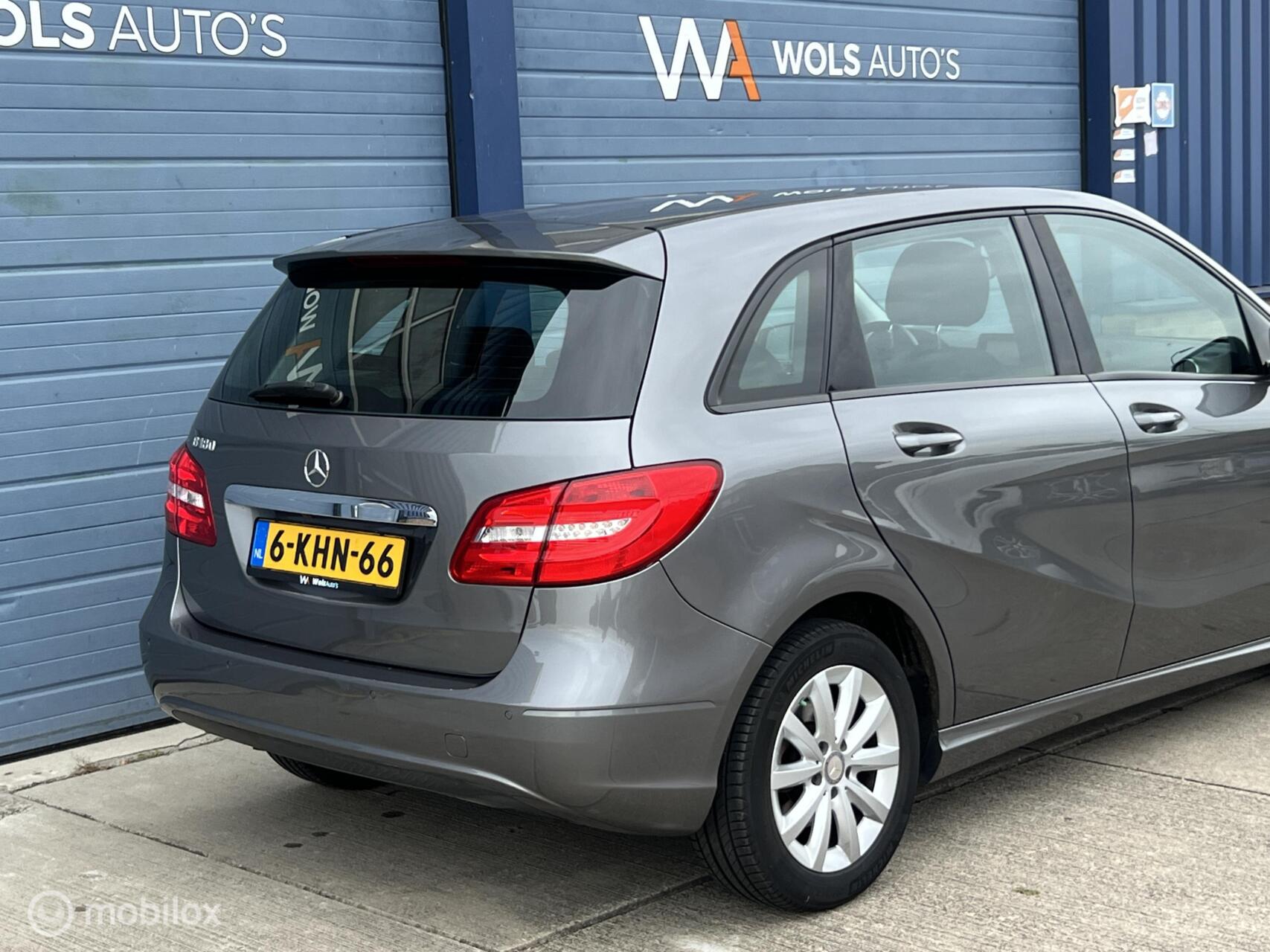Foto van Mercedes-Benz B 180
