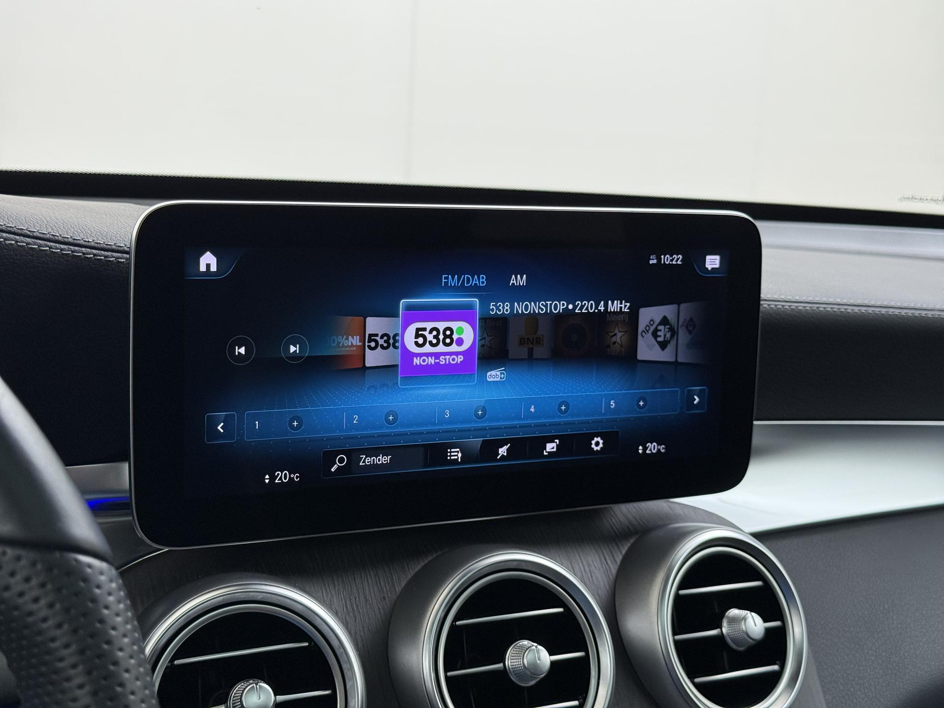 Foto van Mercedes-Benz GLC 300 E 4Matic