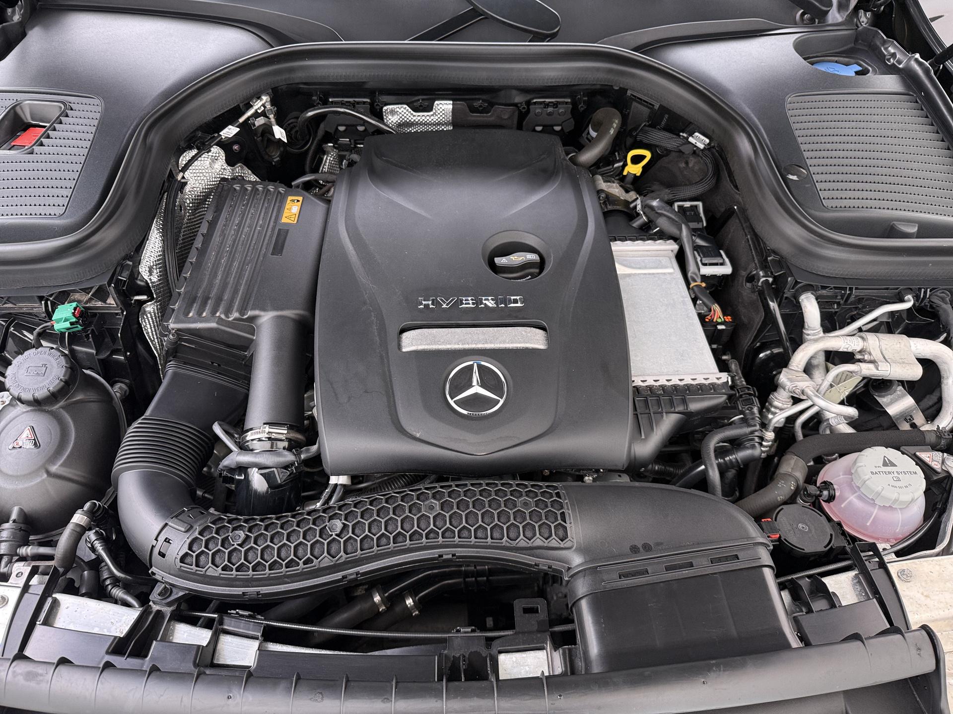 Foto van Mercedes-Benz GLC 300 E 4Matic