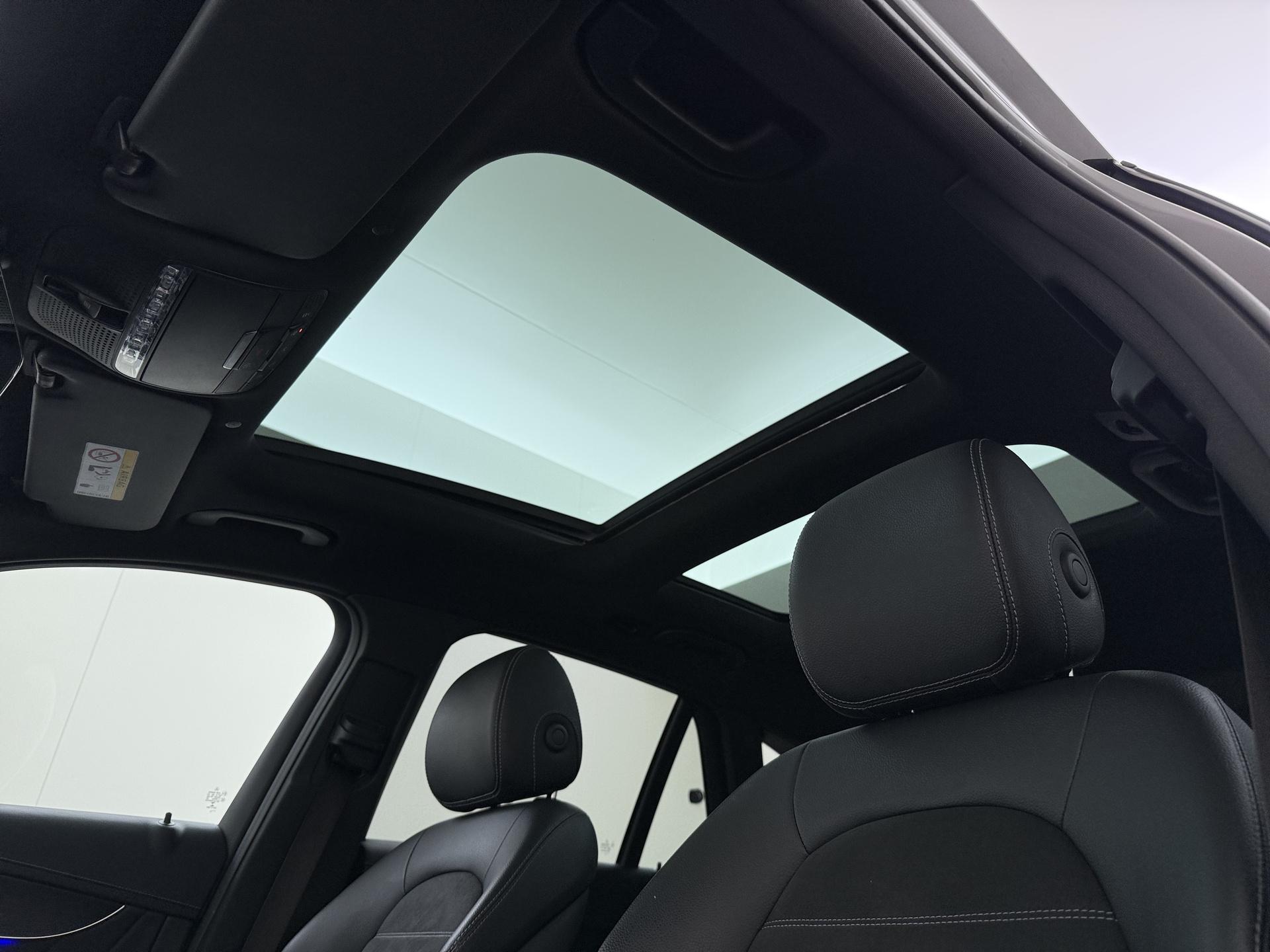 Foto van Mercedes-Benz GLC 300 E 4Matic