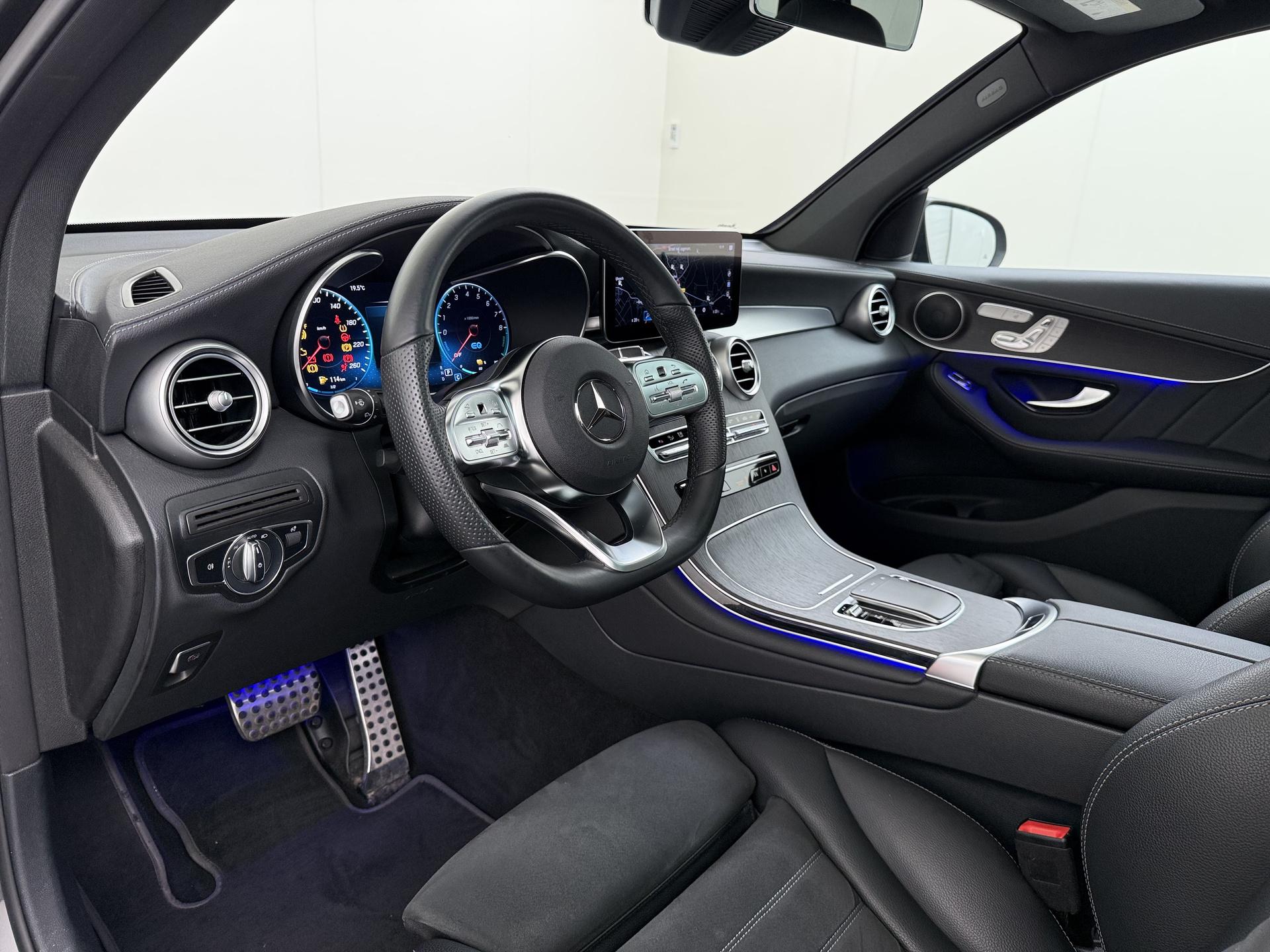 Foto van Mercedes-Benz GLC 300 E 4Matic