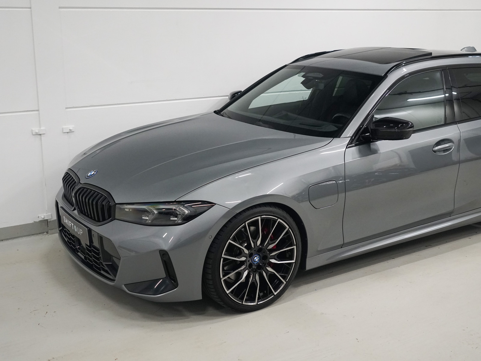 Foto van BMW 330e xDrive