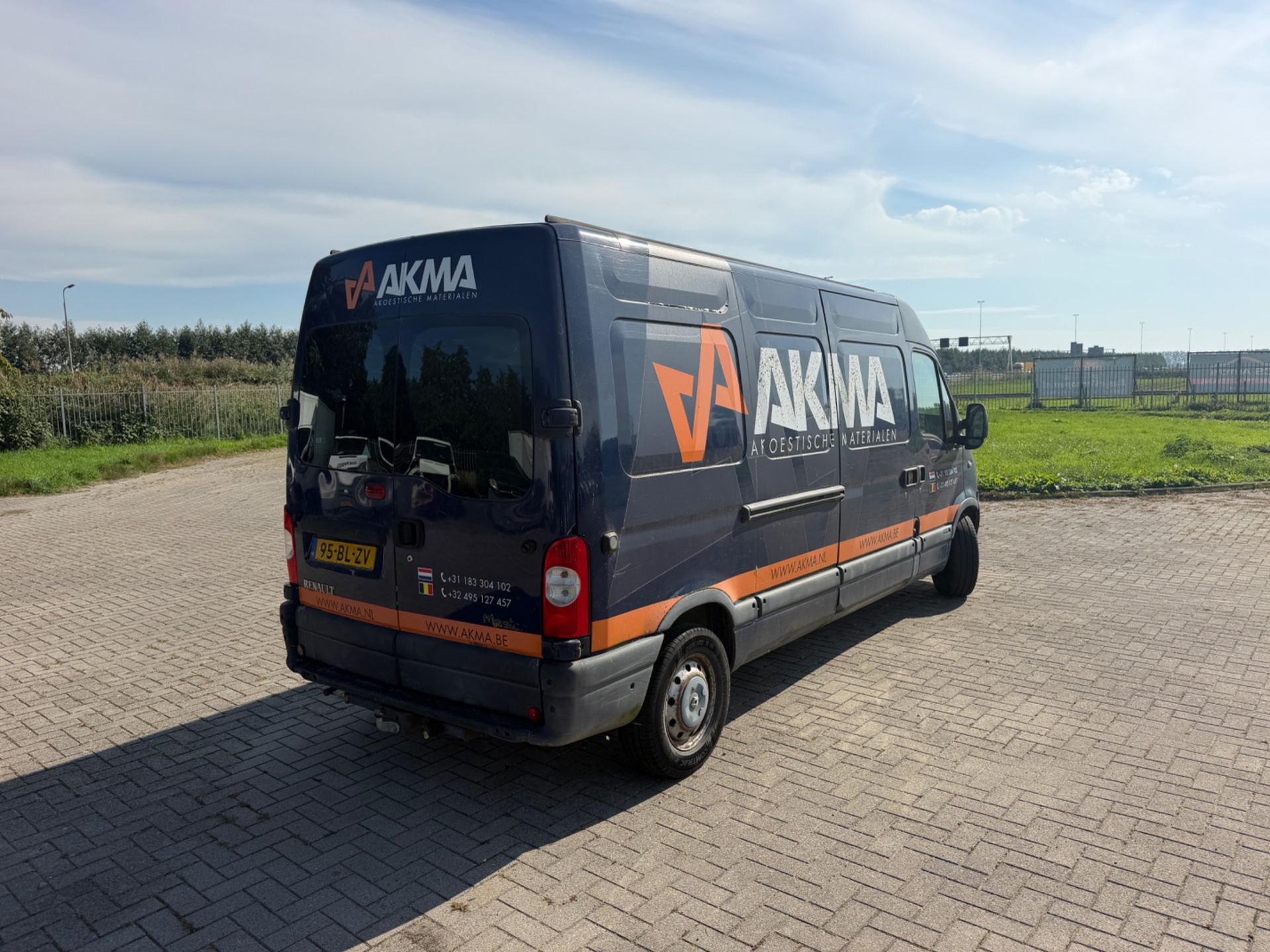 Foto van Renault Master 3.5t L3h2 3.0 Dci