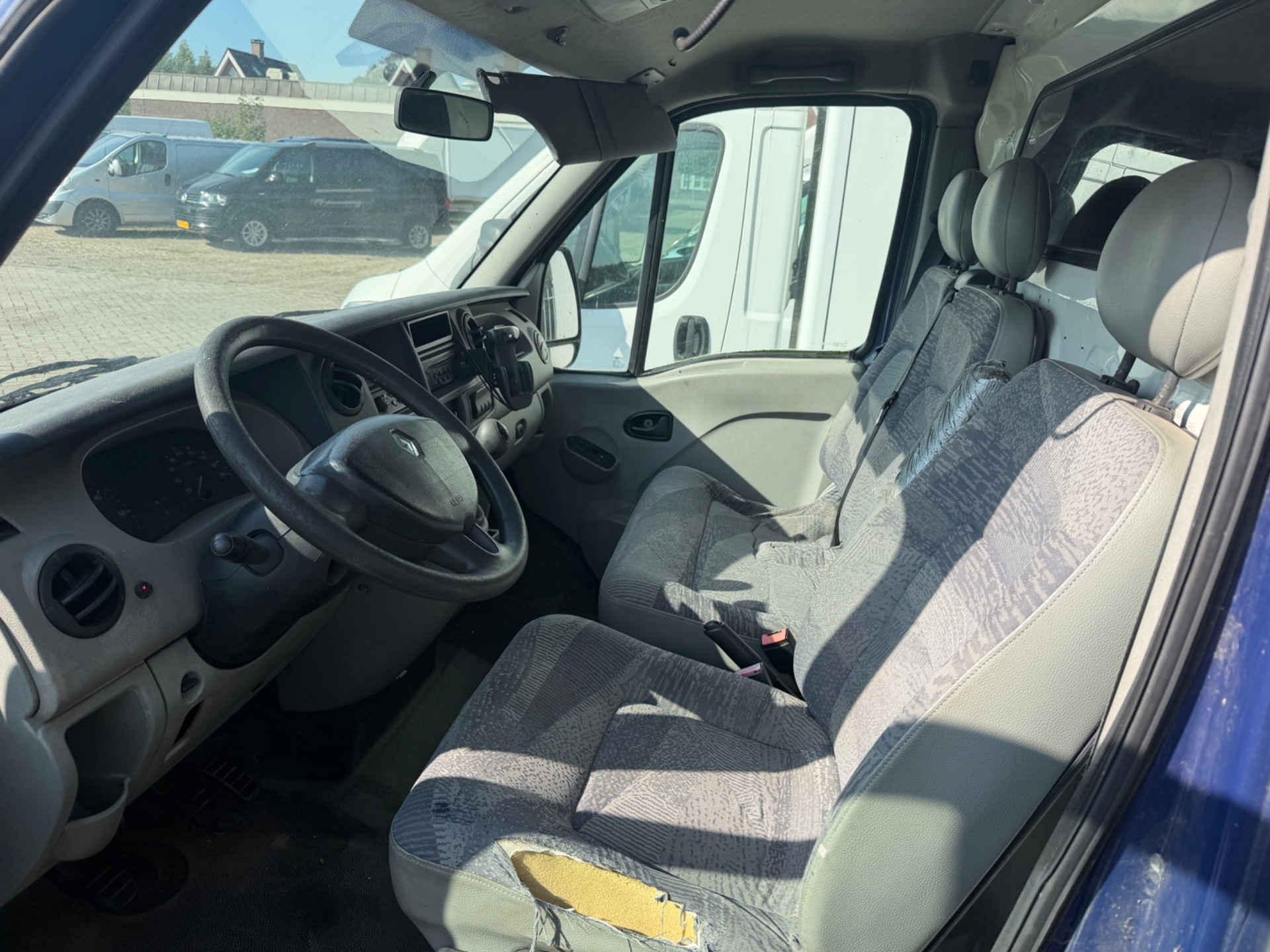 Foto van Renault Master 3.5t L3h2 3.0 Dci