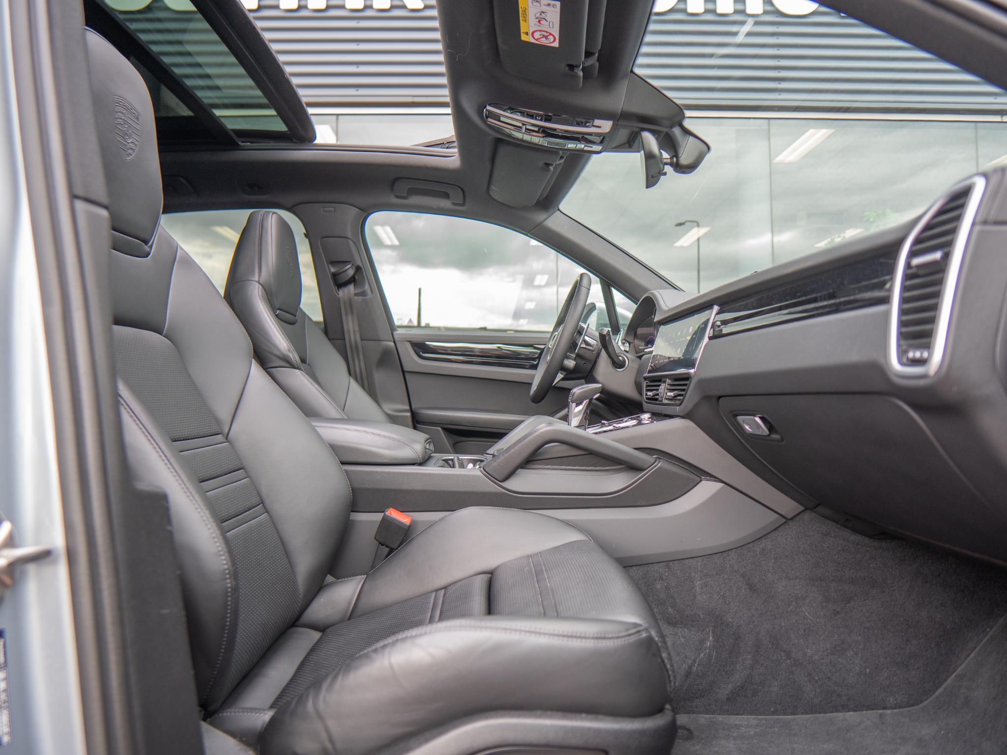Foto van Porsche Cayenne E-hybrid