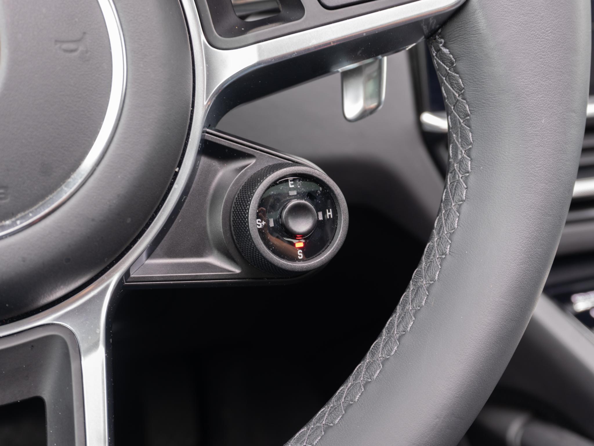 Foto van Porsche Cayenne E-hybrid