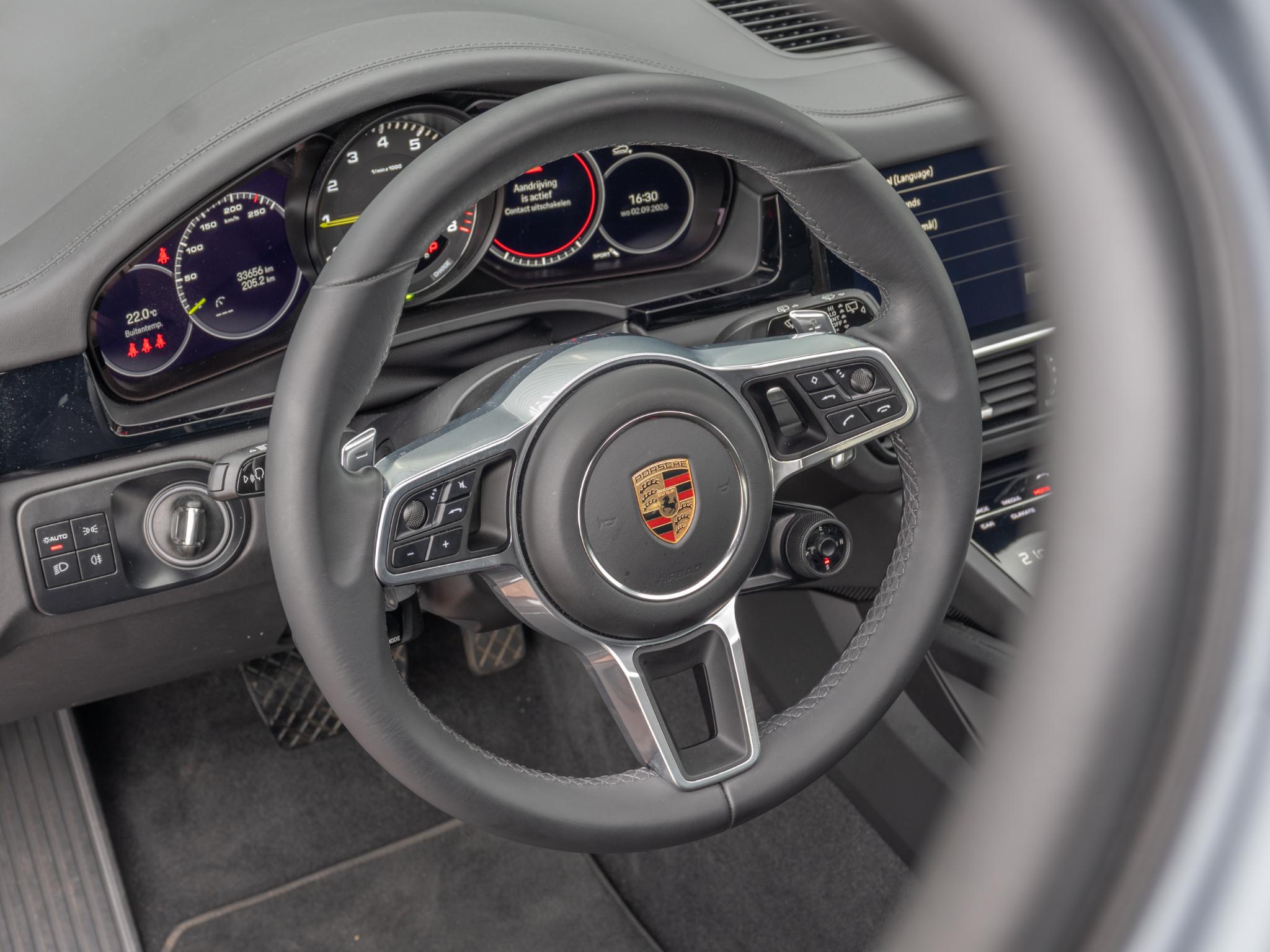 Foto van Porsche Cayenne E-hybrid