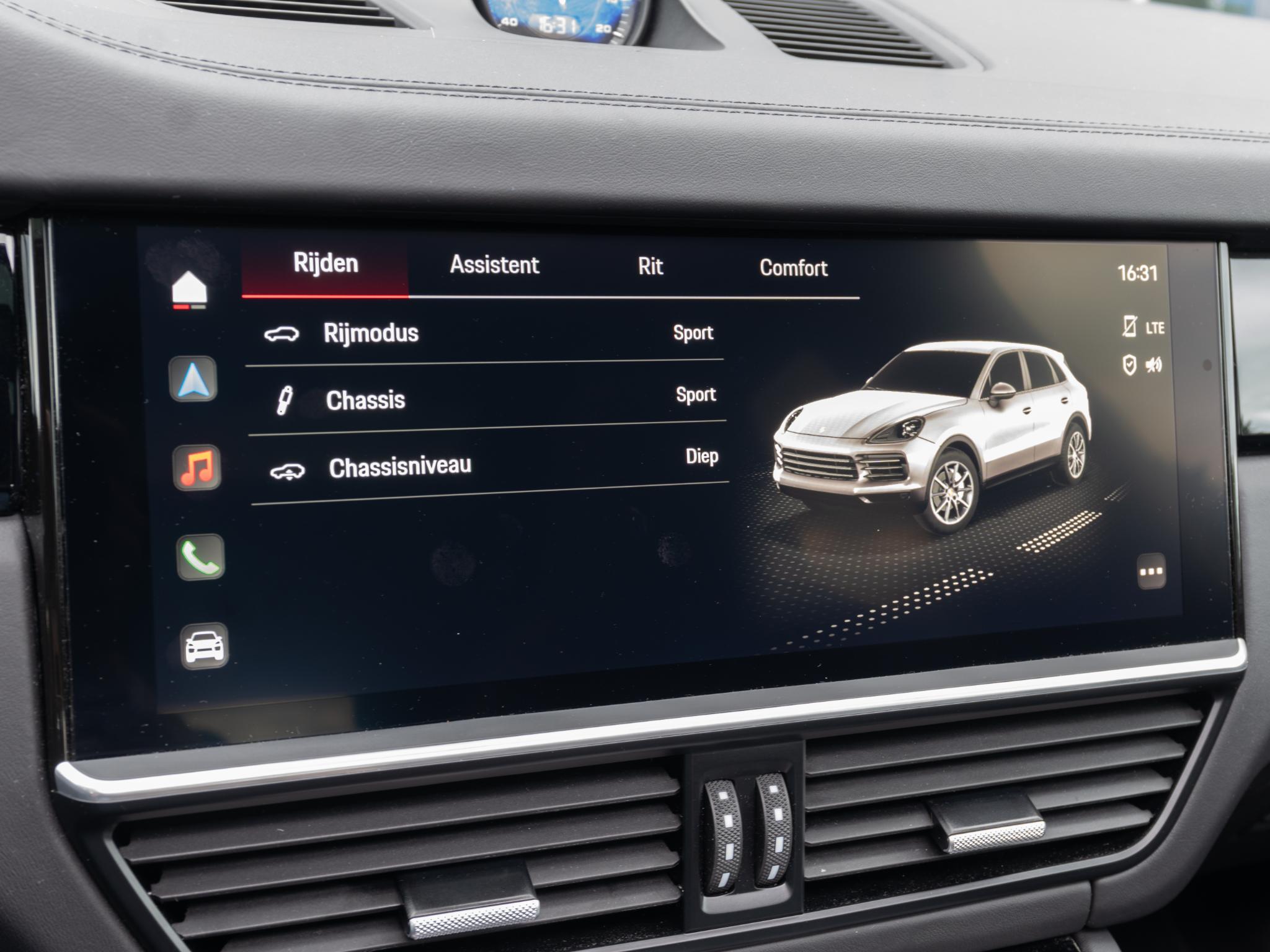 Foto van Porsche Cayenne E-hybrid