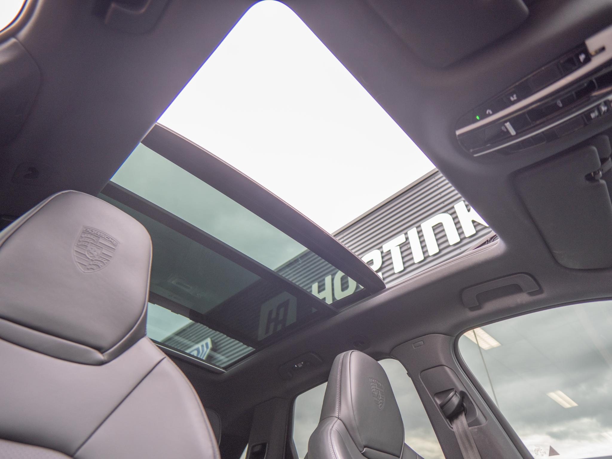 Foto van Porsche Cayenne E-hybrid