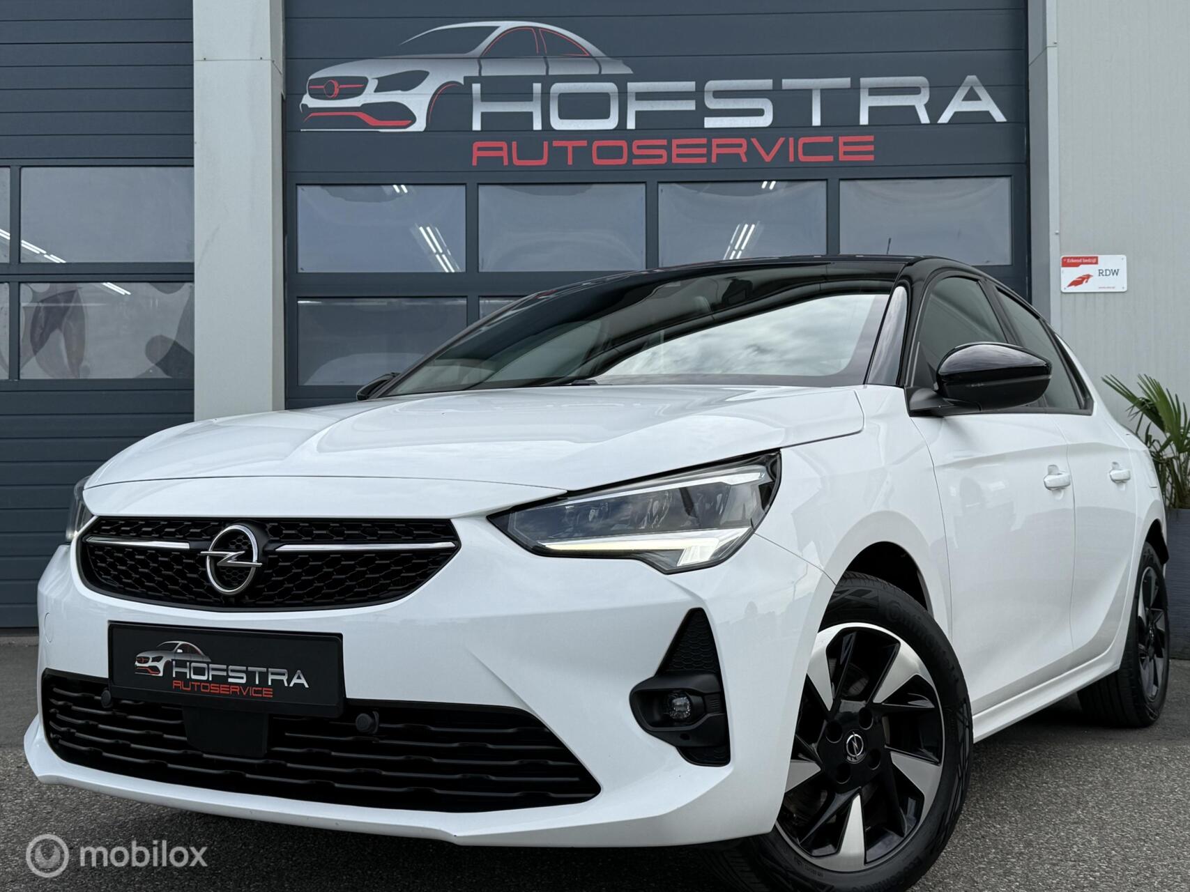 Opel Corsa GS Line 50 kWh CarPlay Full-Led soH 93,5%! NAP 2021 - voorkant