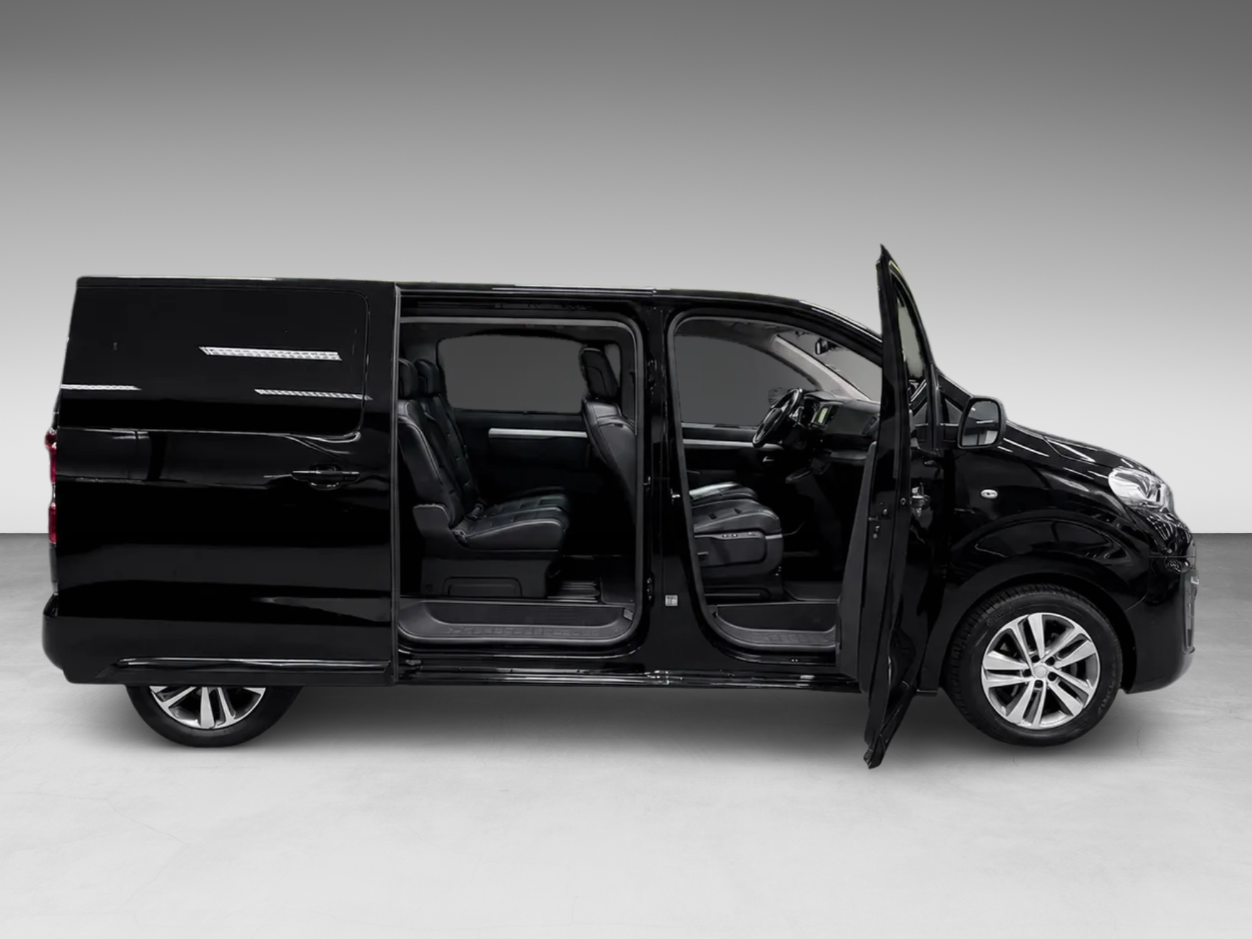 Foto van Peugeot Expert Traveller