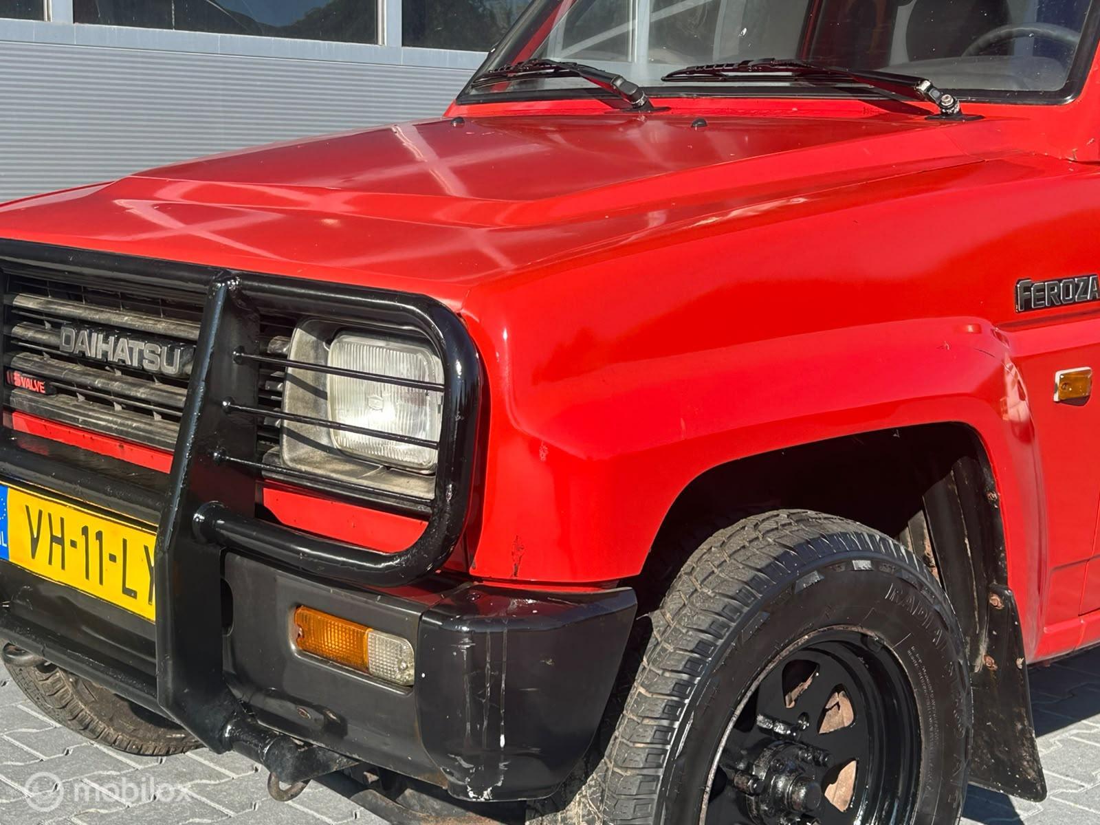 Foto van Daihatsu Feroza Cabrio-top Inj.