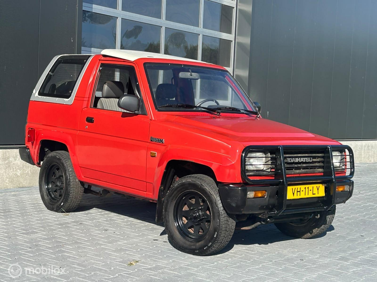 Foto van Daihatsu Feroza Cabrio-top Inj.