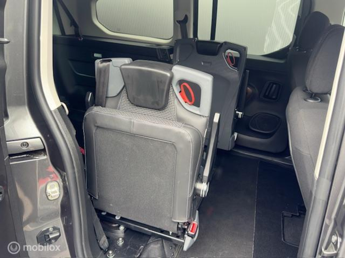 Foto van Peugeot Rifter