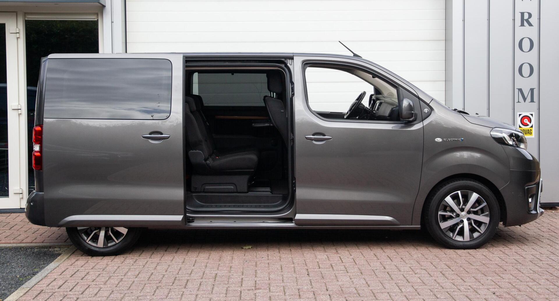 Foto van Toyota Proace Electric Shuttle