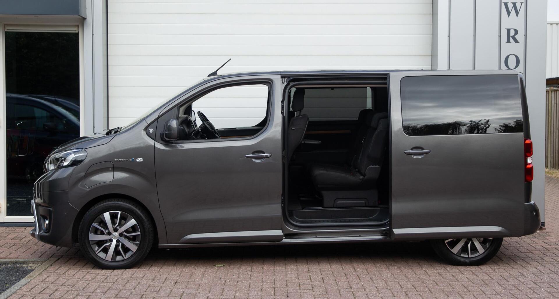 Foto van Toyota Proace Electric Shuttle