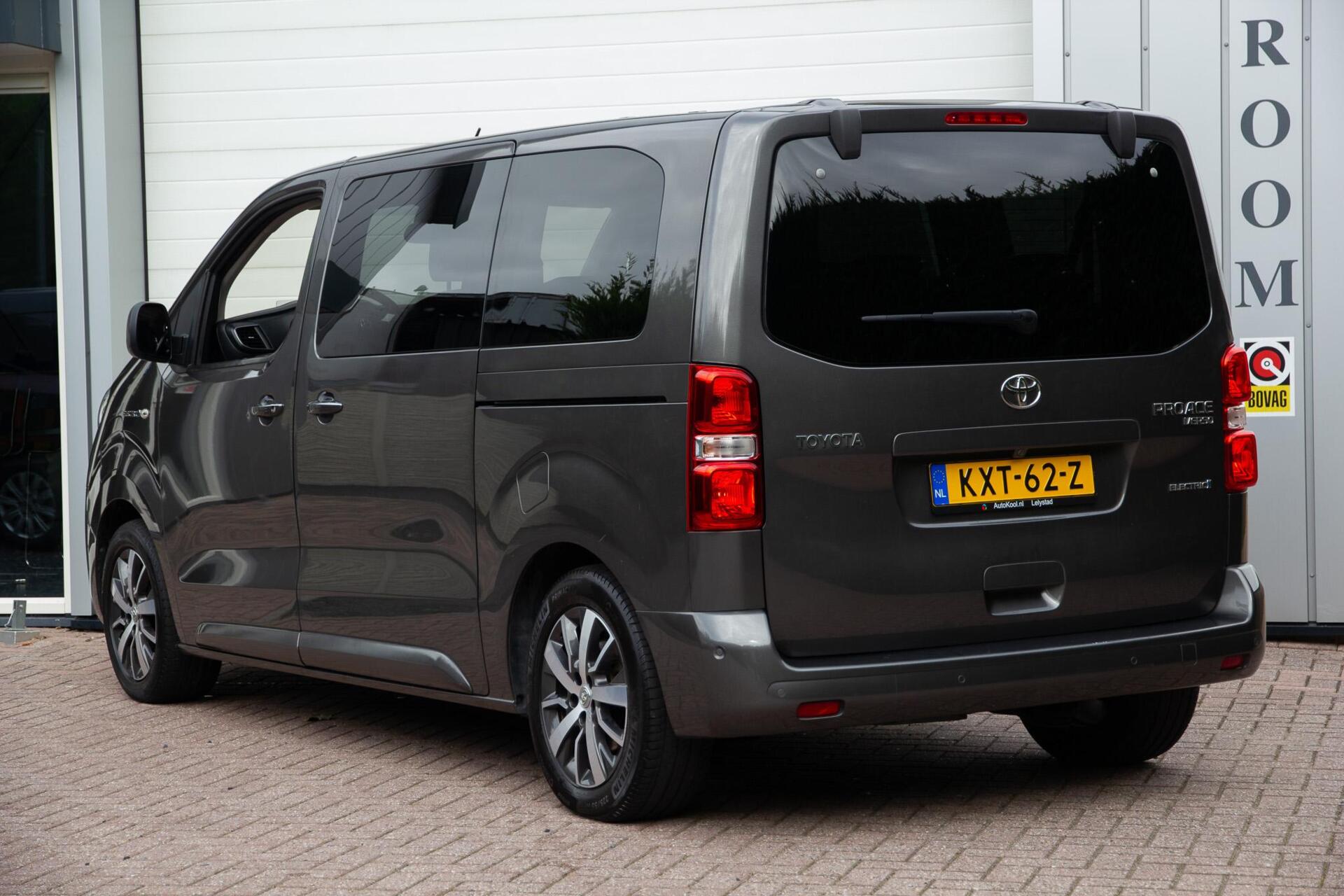 Foto van Toyota Proace Electric Shuttle