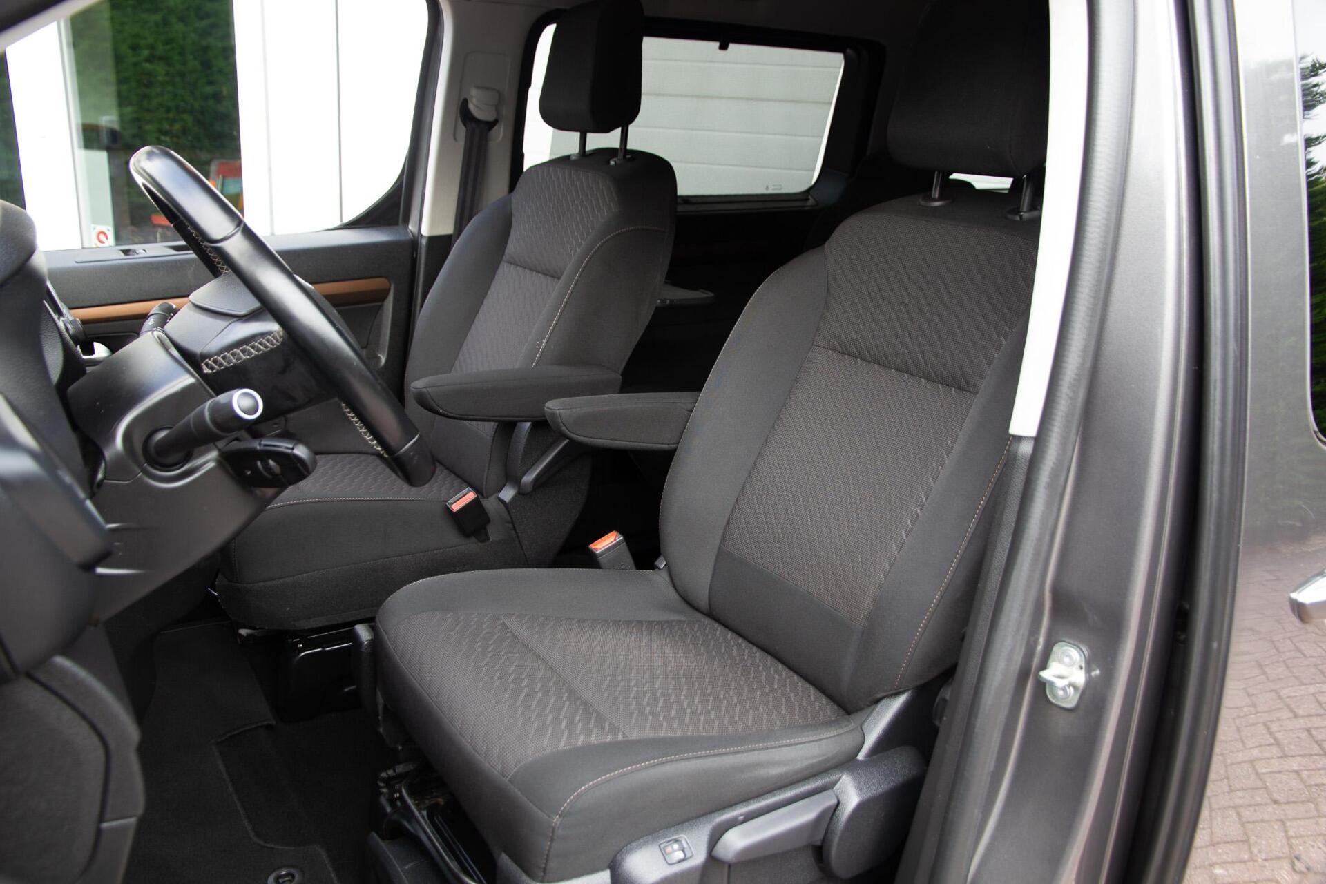 Foto van Toyota Proace Electric Shuttle