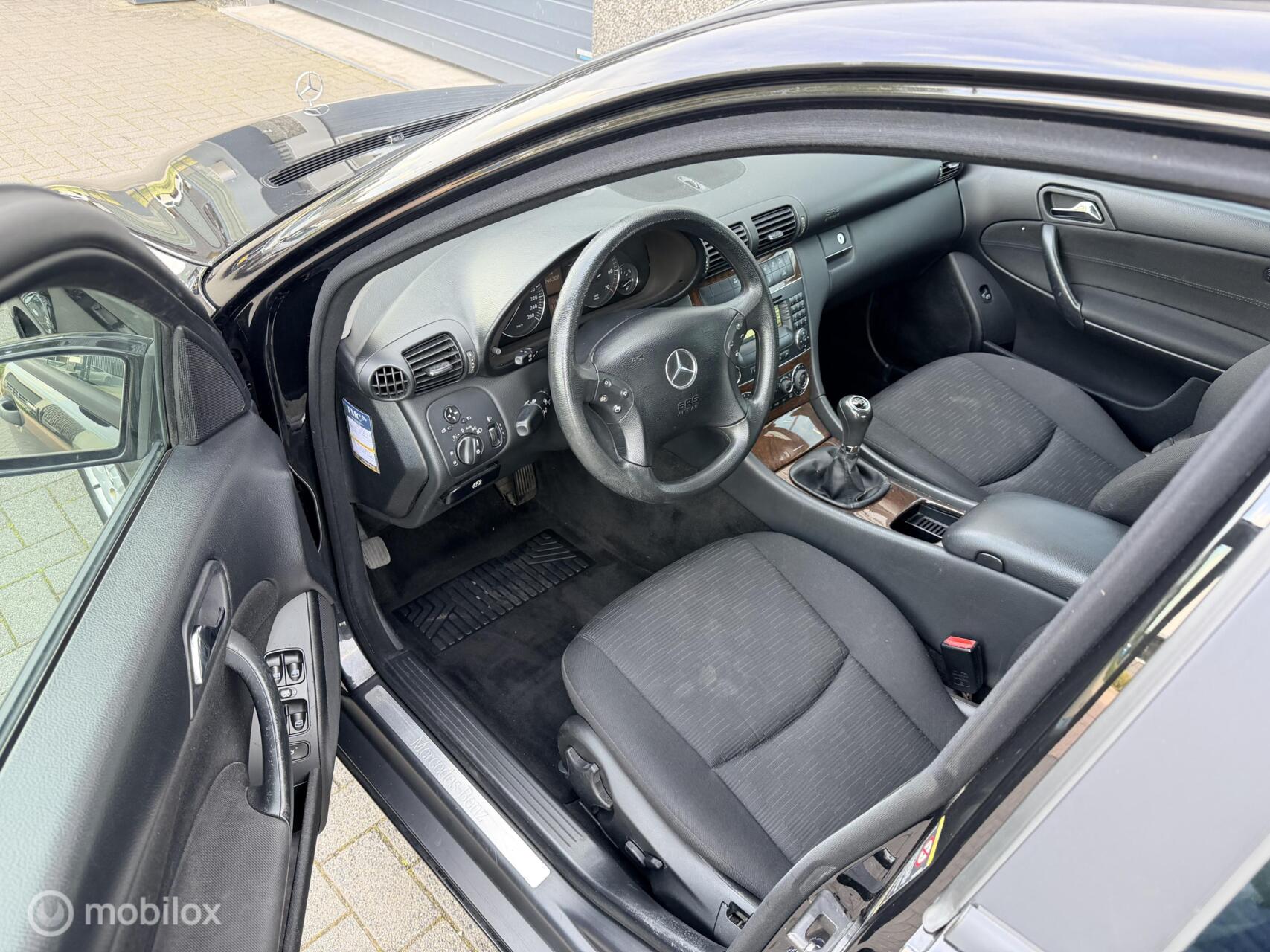 Foto van Mercedes-Benz C 180 Kompressor