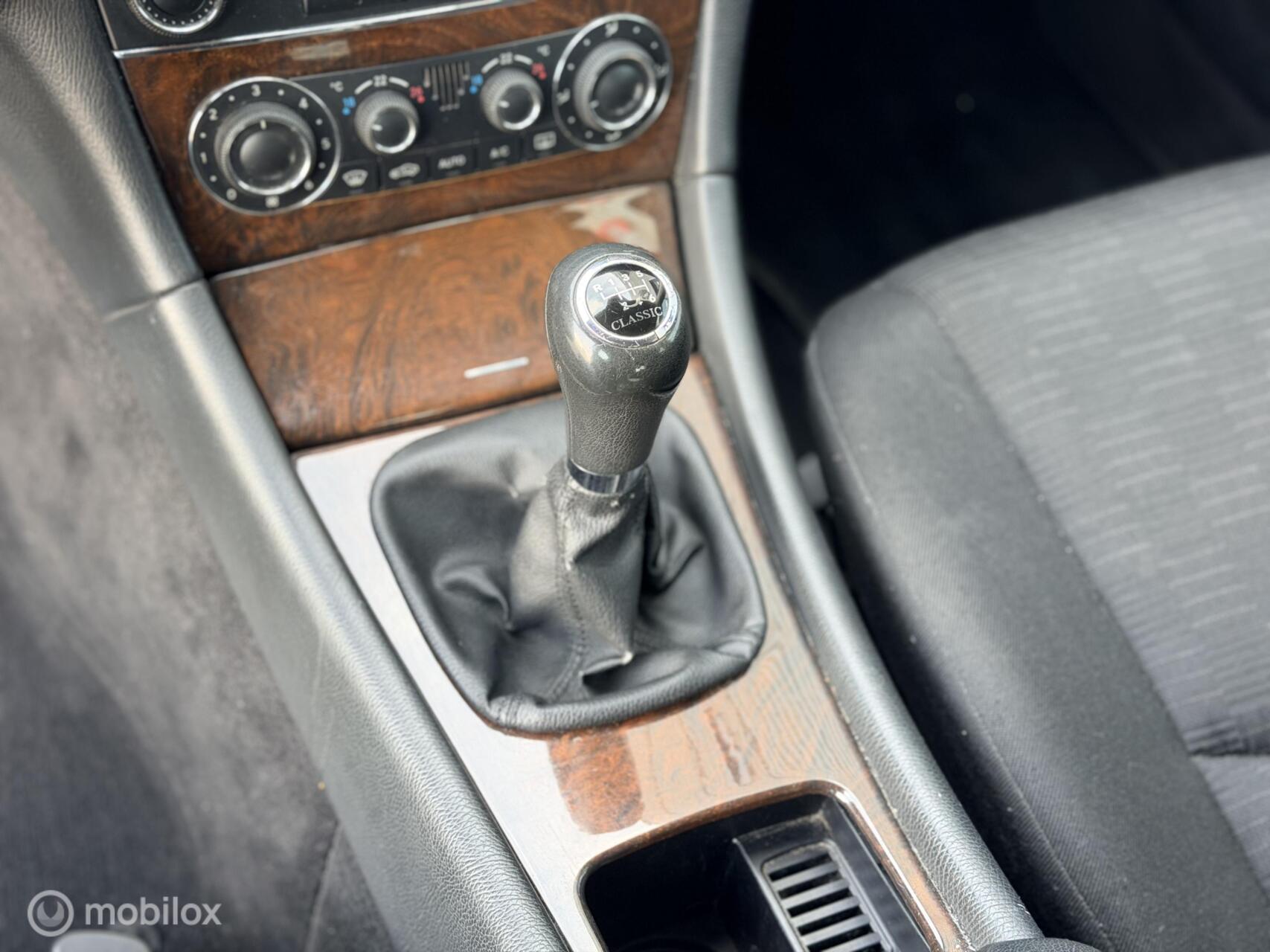 Foto van Mercedes-Benz C 180 Kompressor