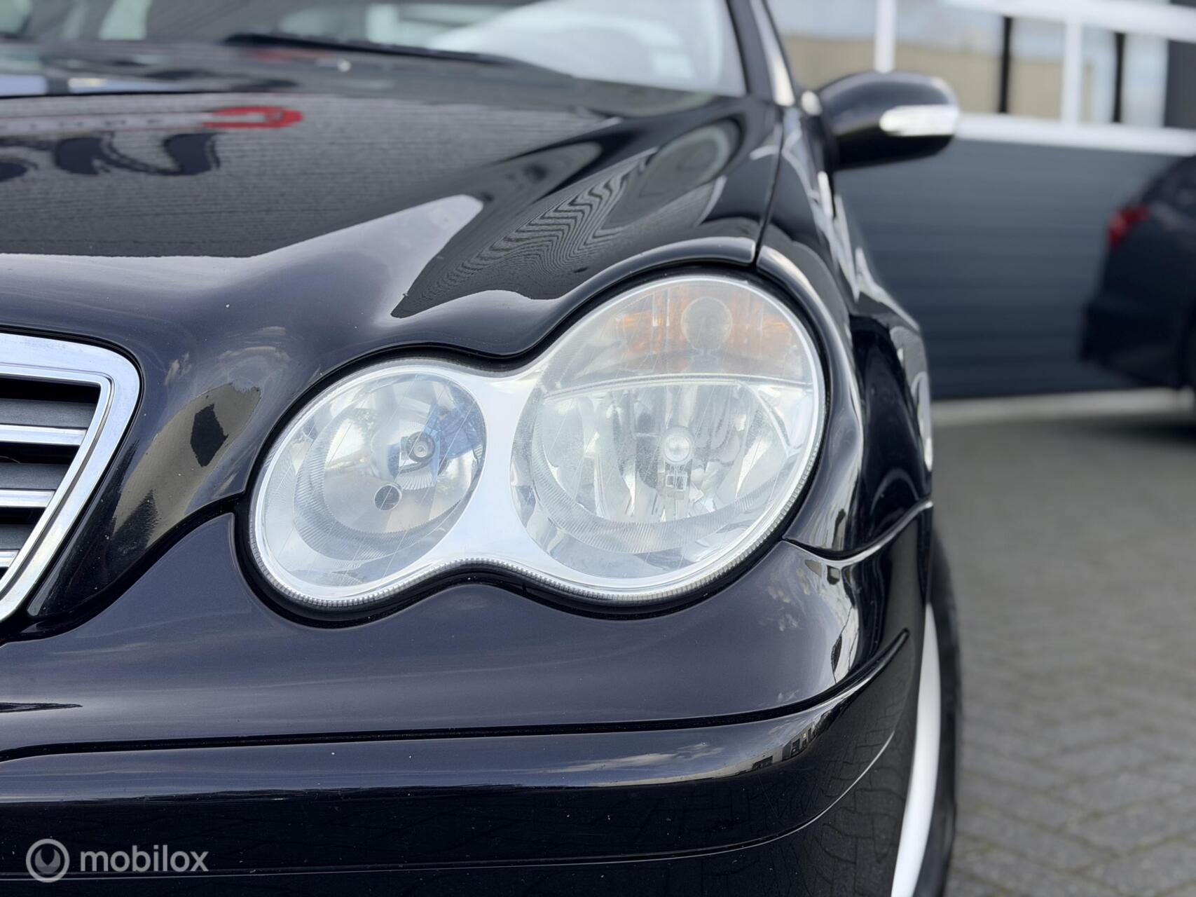 Foto van Mercedes-Benz C 180 Kompressor