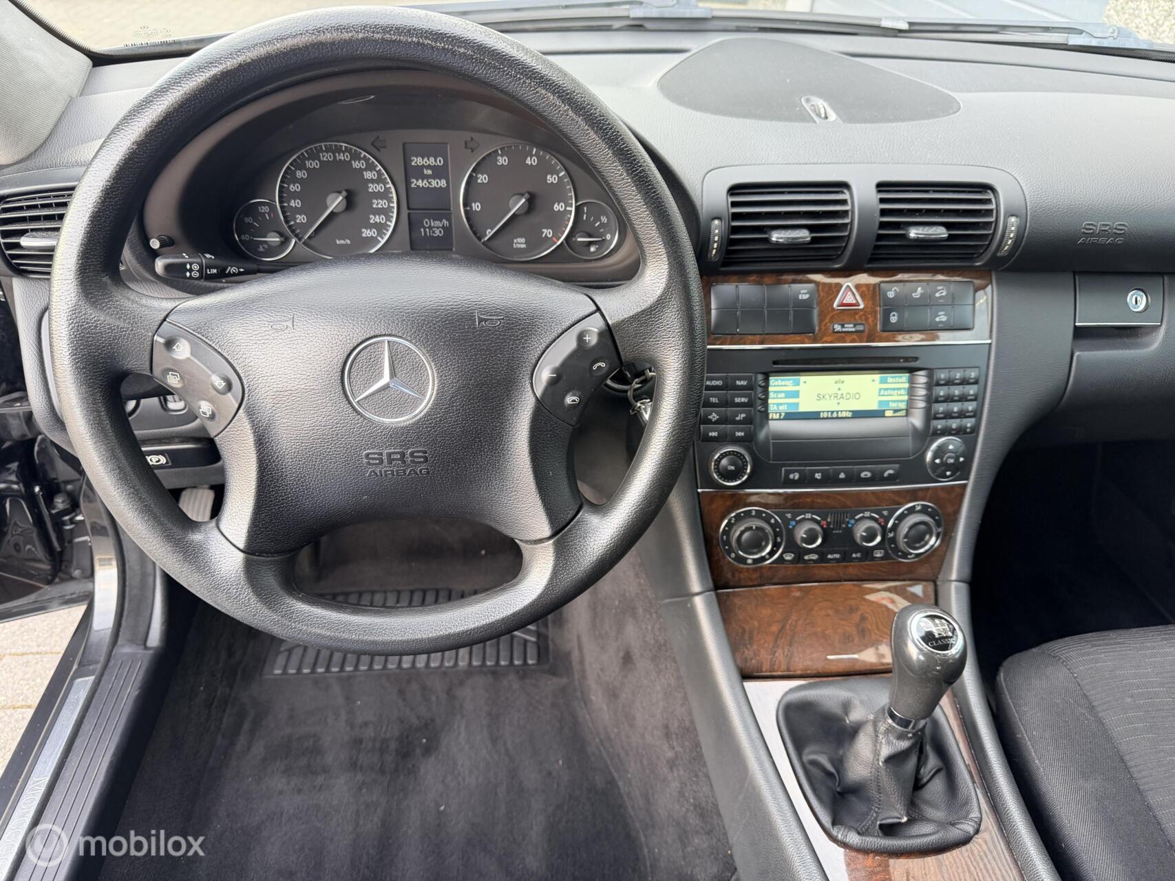 Foto van Mercedes-Benz C 180 Kompressor