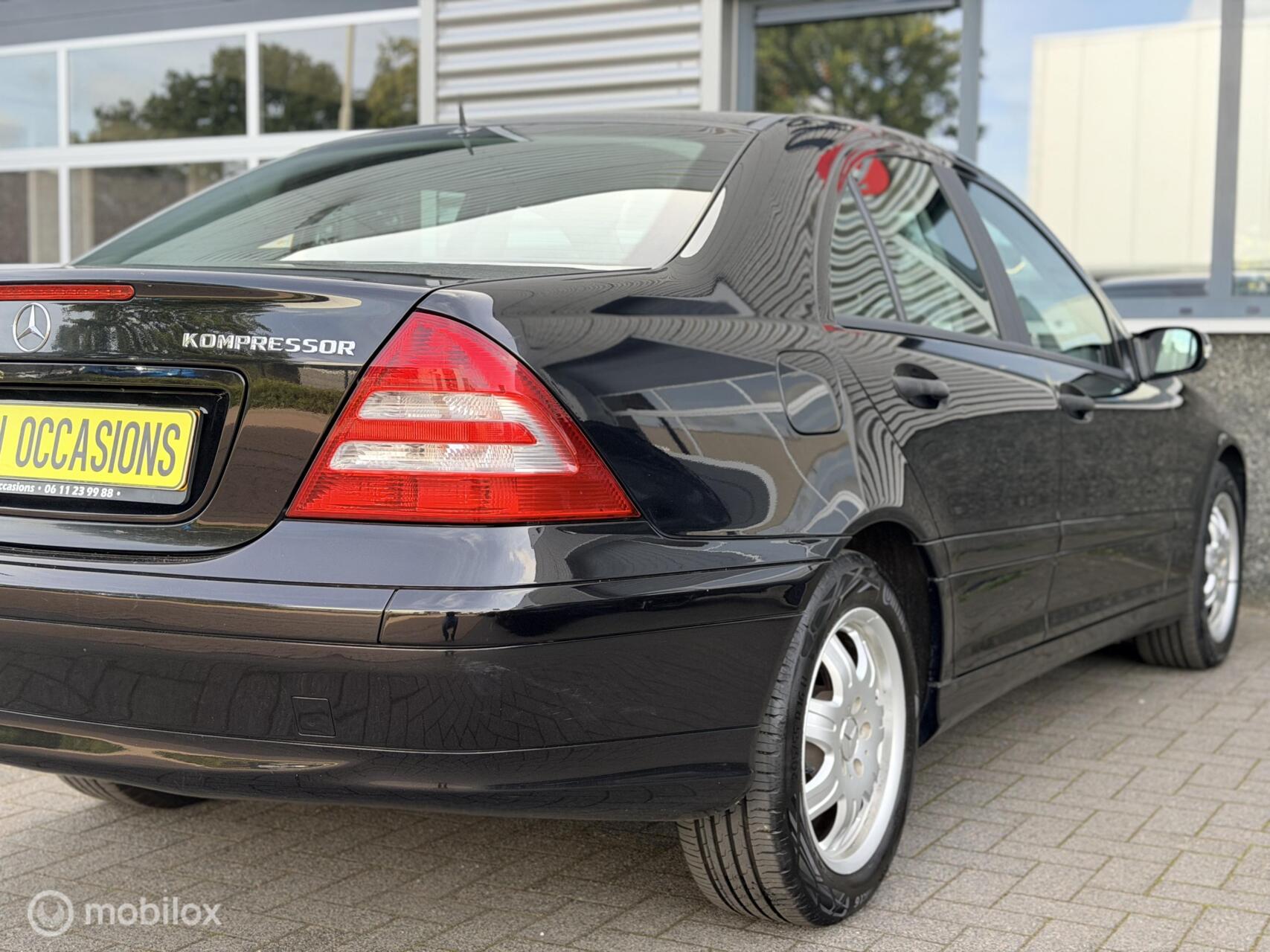 Foto van Mercedes-Benz C 180 Kompressor