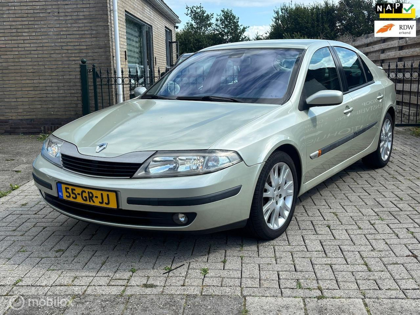 Renault Laguna 1.8-16V Dynamique | Trekhaak | inruilkoopje! 2001 - voorkant