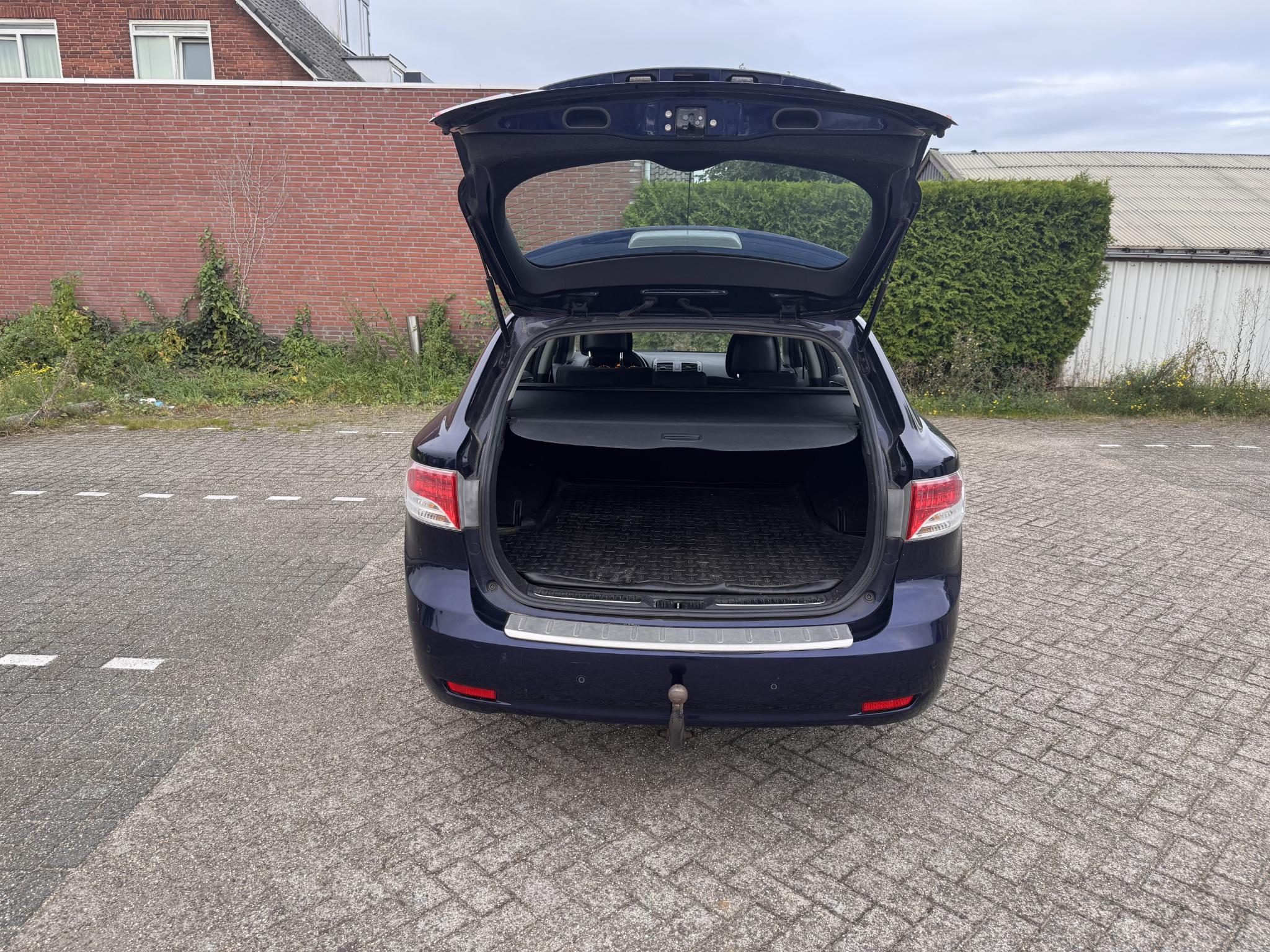 Foto van Toyota Avensis Wagon