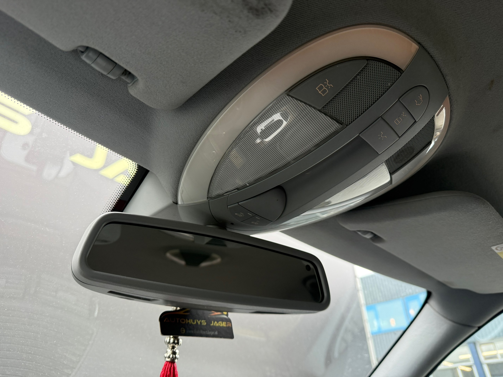 Foto van Mercedes-Benz E 200 Kompressor