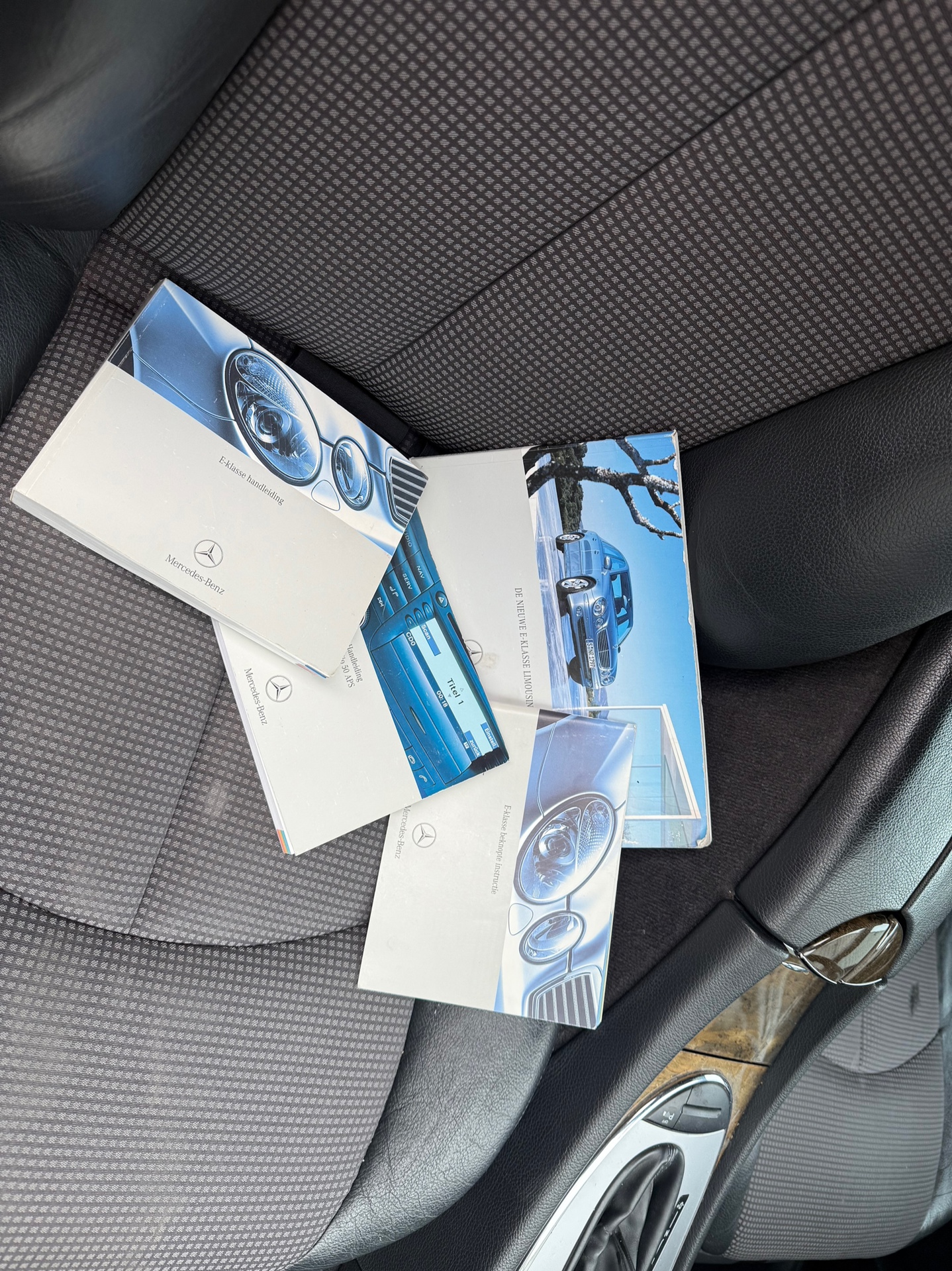Foto van Mercedes-Benz E 200 Kompressor