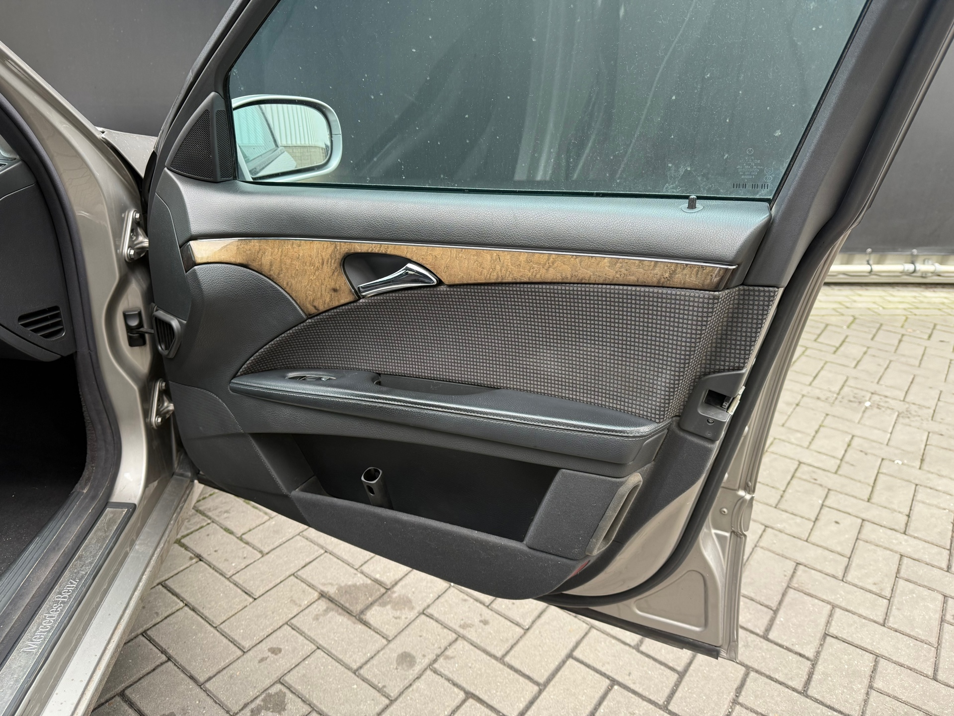 Foto van Mercedes-Benz E 200 Kompressor