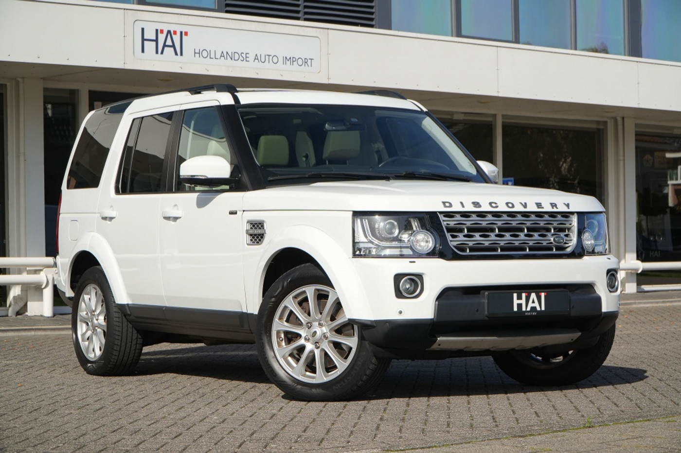 Land Rover Discovery 3.0 SCV6 HSE I Pano I ACC I 7-persoons 2013 - voorkant