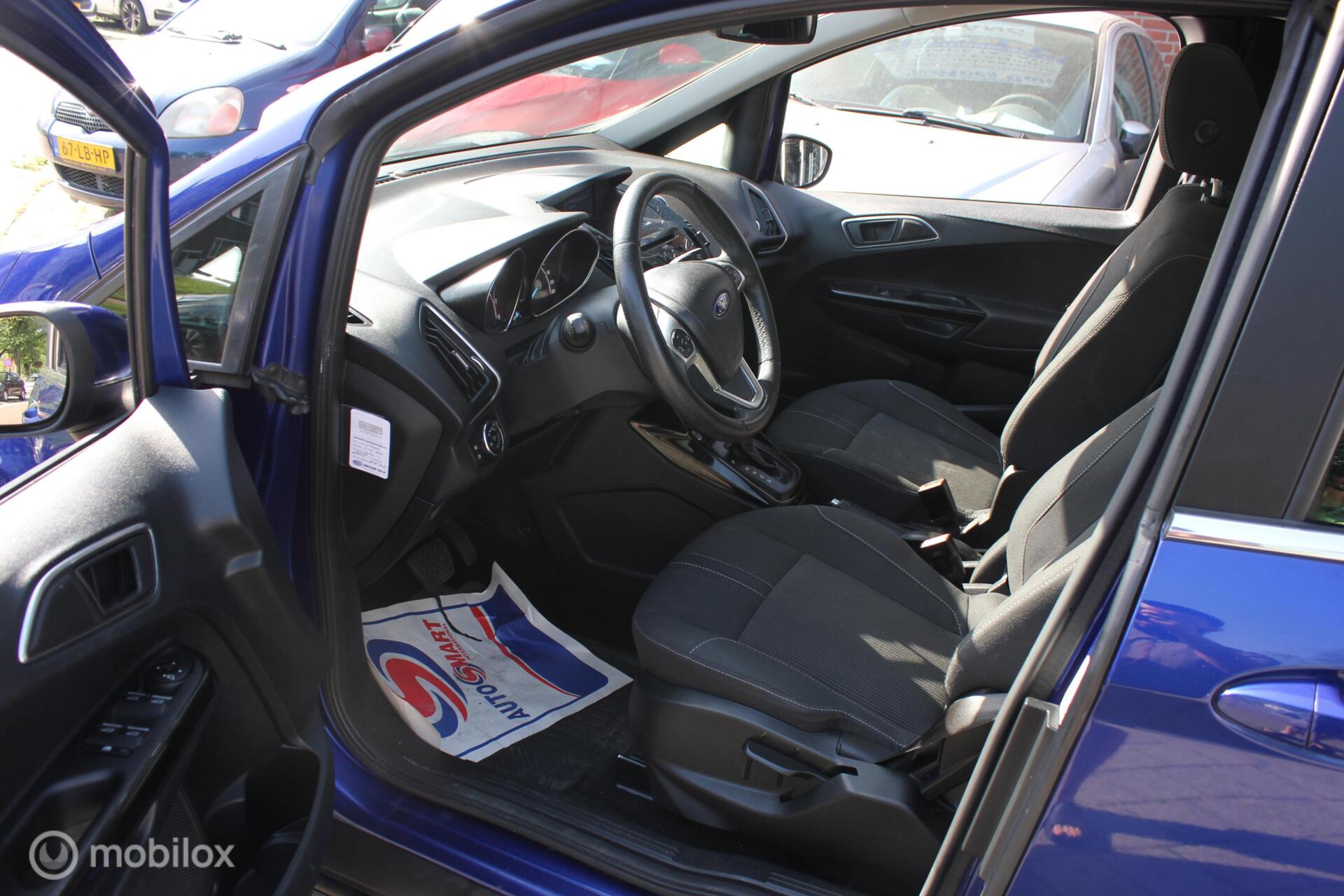 Foto van Ford B-max