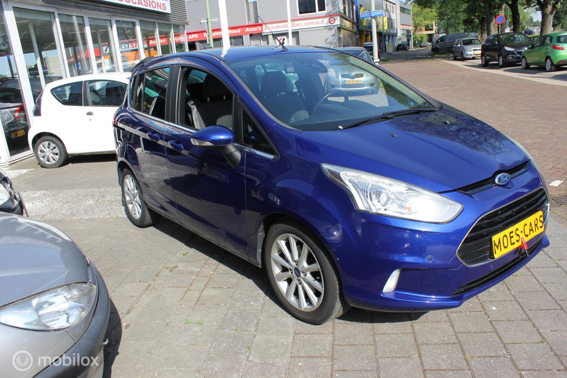 Foto van Ford B-max