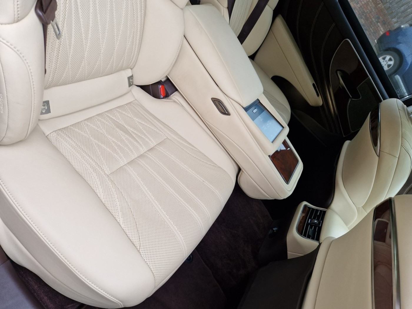 Foto van Lexus LS