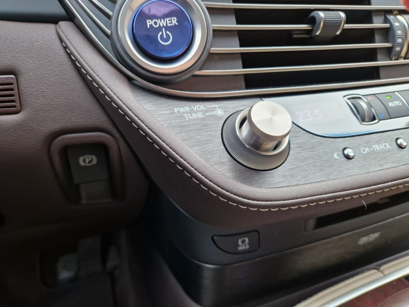 Foto van Lexus LS