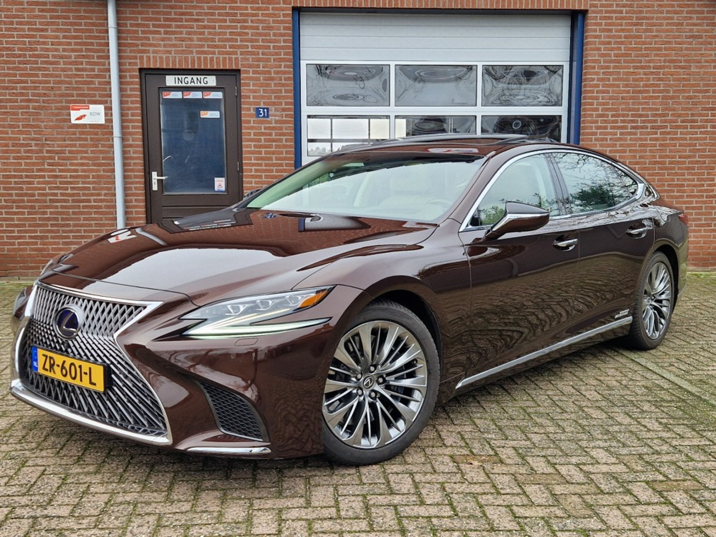 Foto van Lexus LS