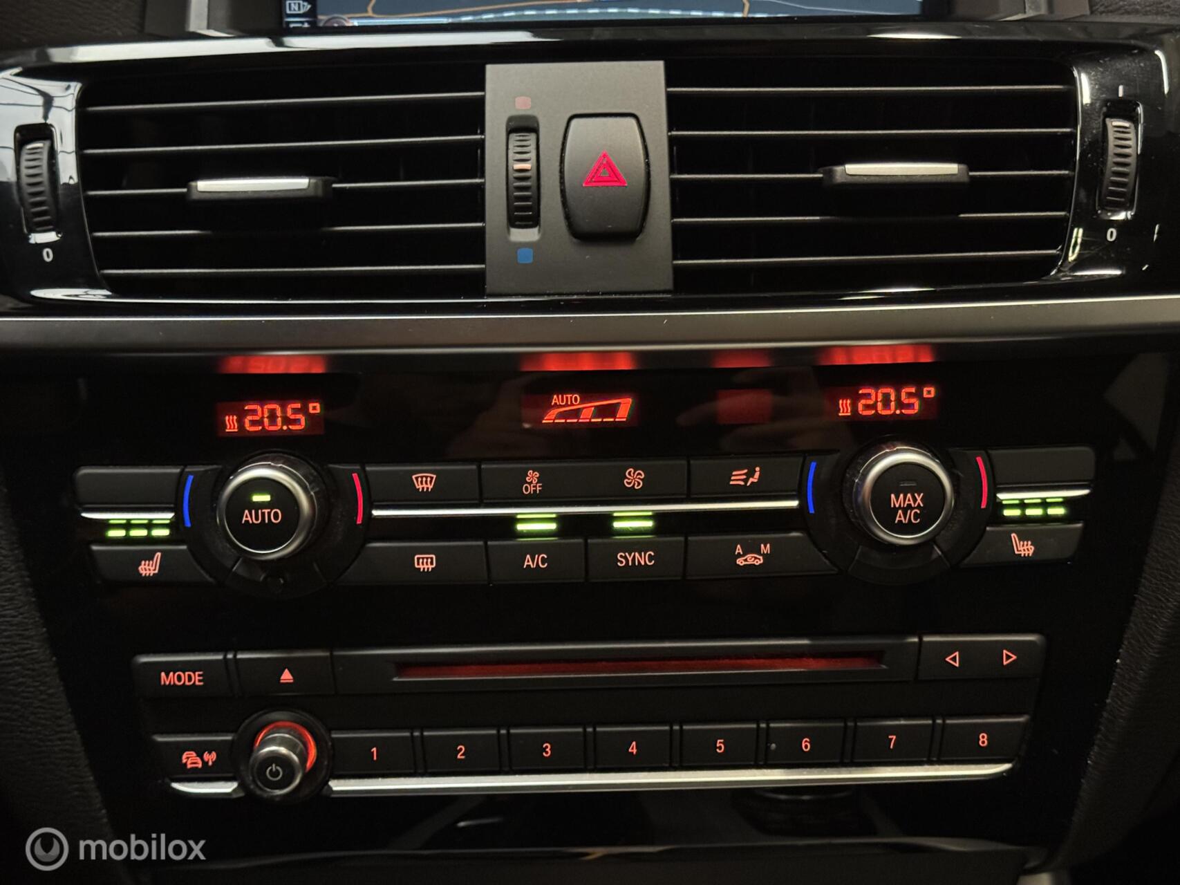 Foto van BMW X4 Xdrive20i