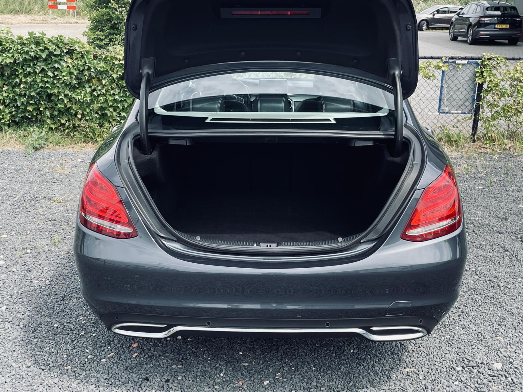 Foto van Mercedes-Benz C 200