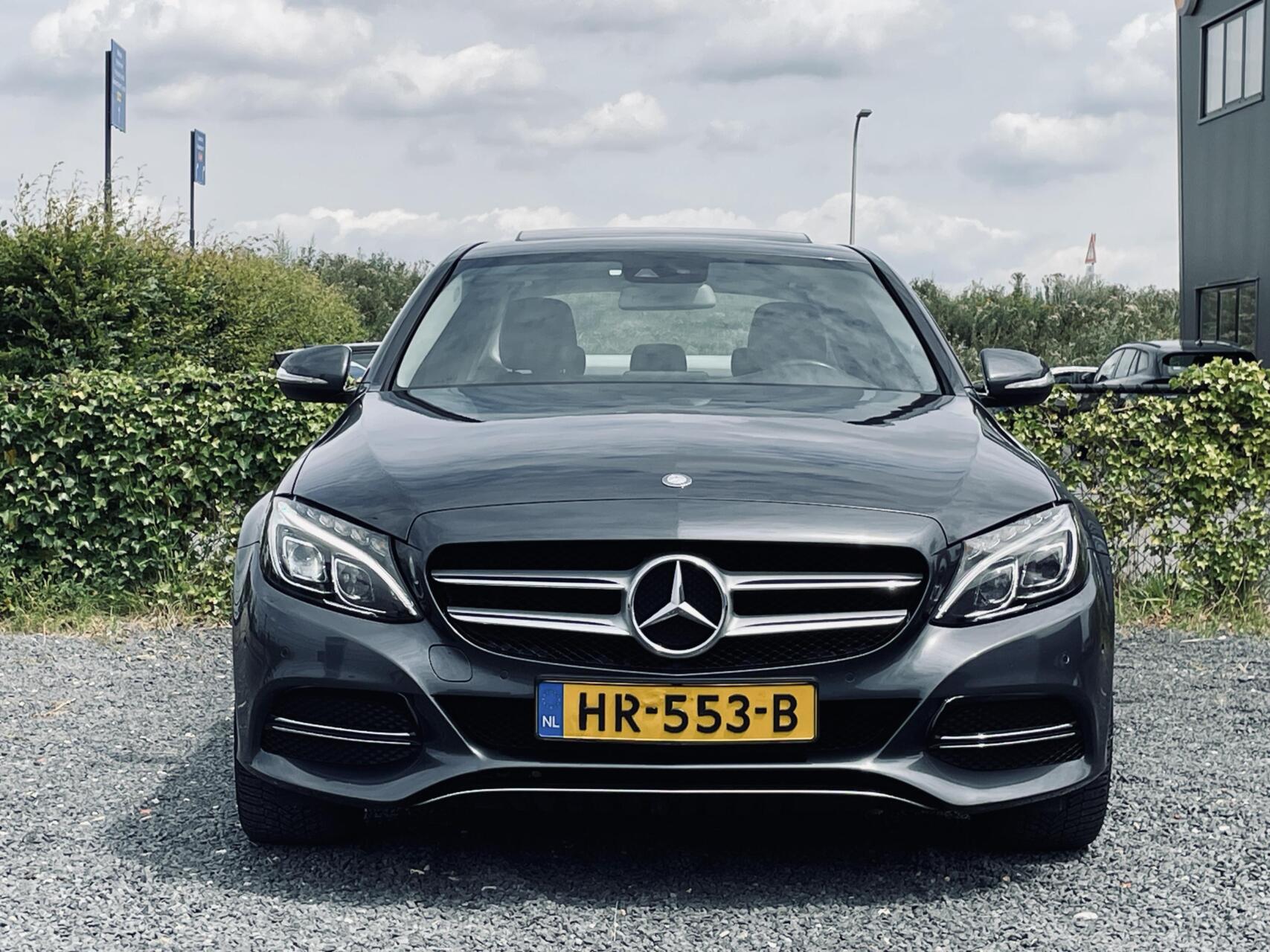 Foto van Mercedes-Benz C 200