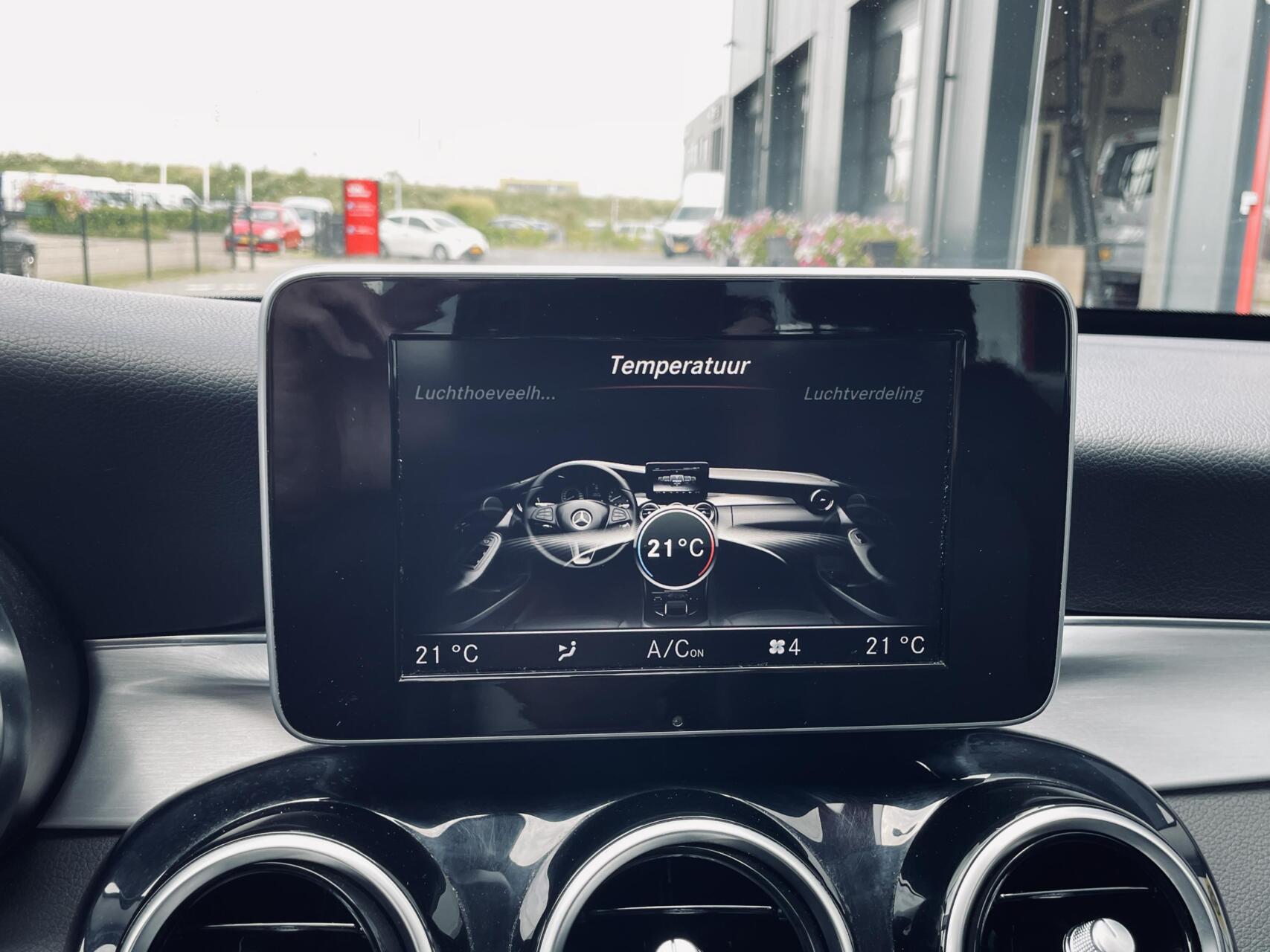 Foto van Mercedes-Benz C 200