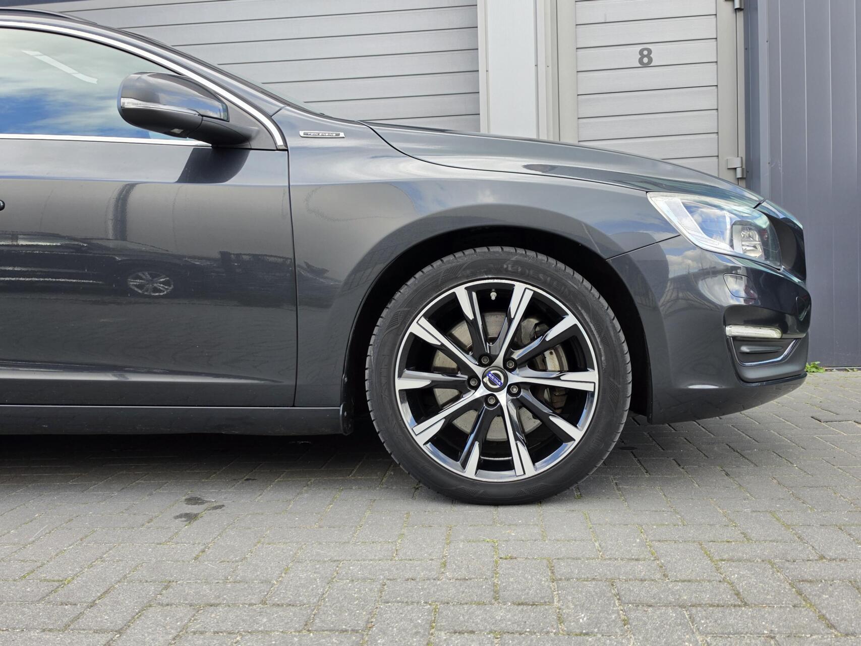 Foto van Volvo V60 Twin Engine