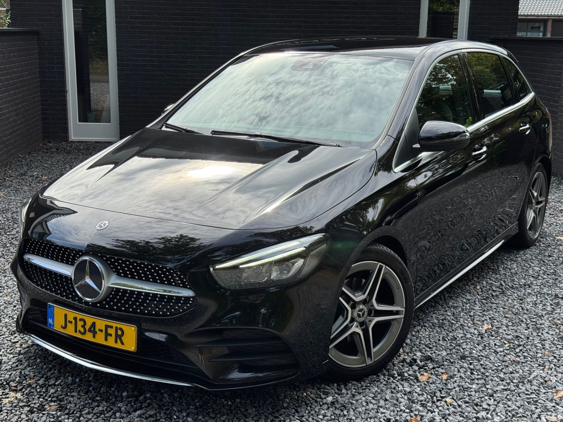 Foto van Mercedes-Benz B 180 D